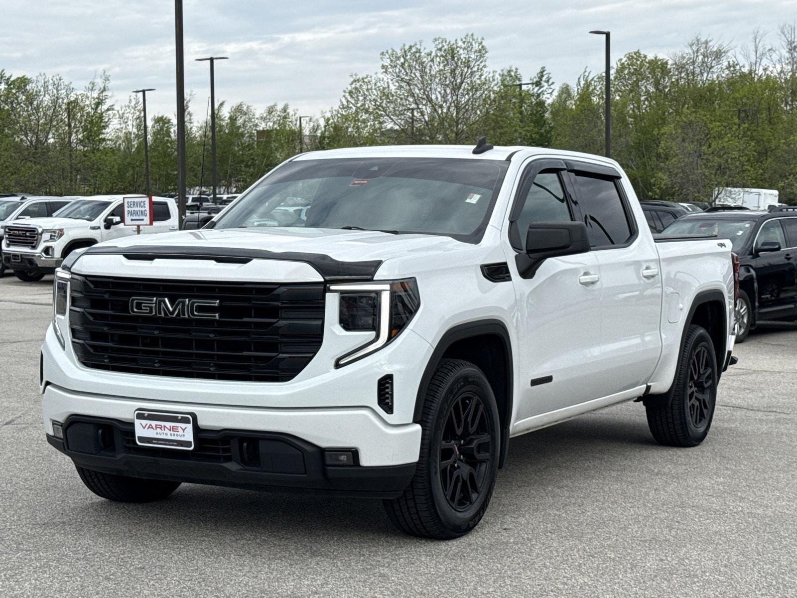 2022 GMC Sierra 4WD Crew Cab Short Box Elevation's photo