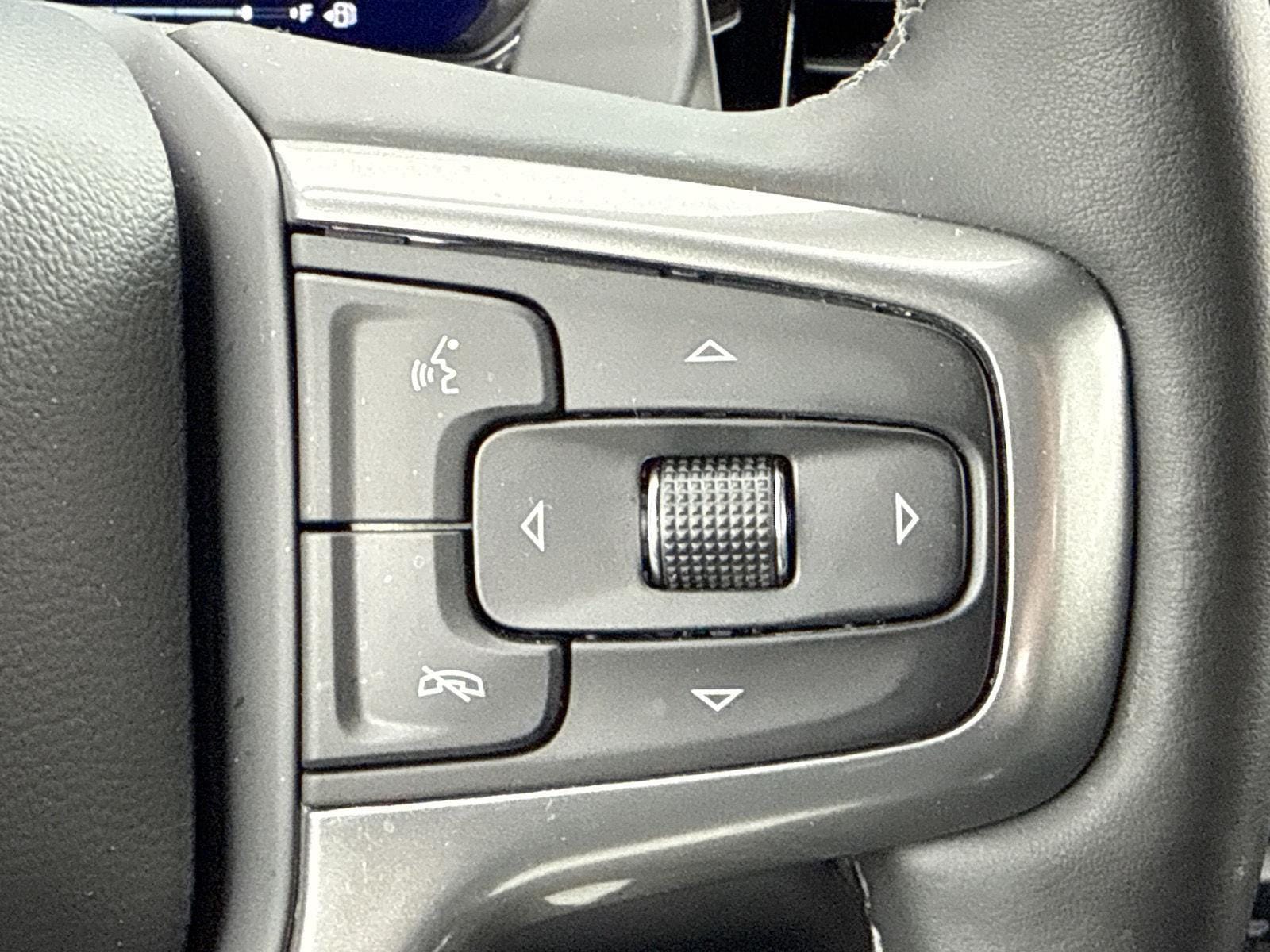 2025 Chevrolet Silverado 1500 LTZ - Photo 20