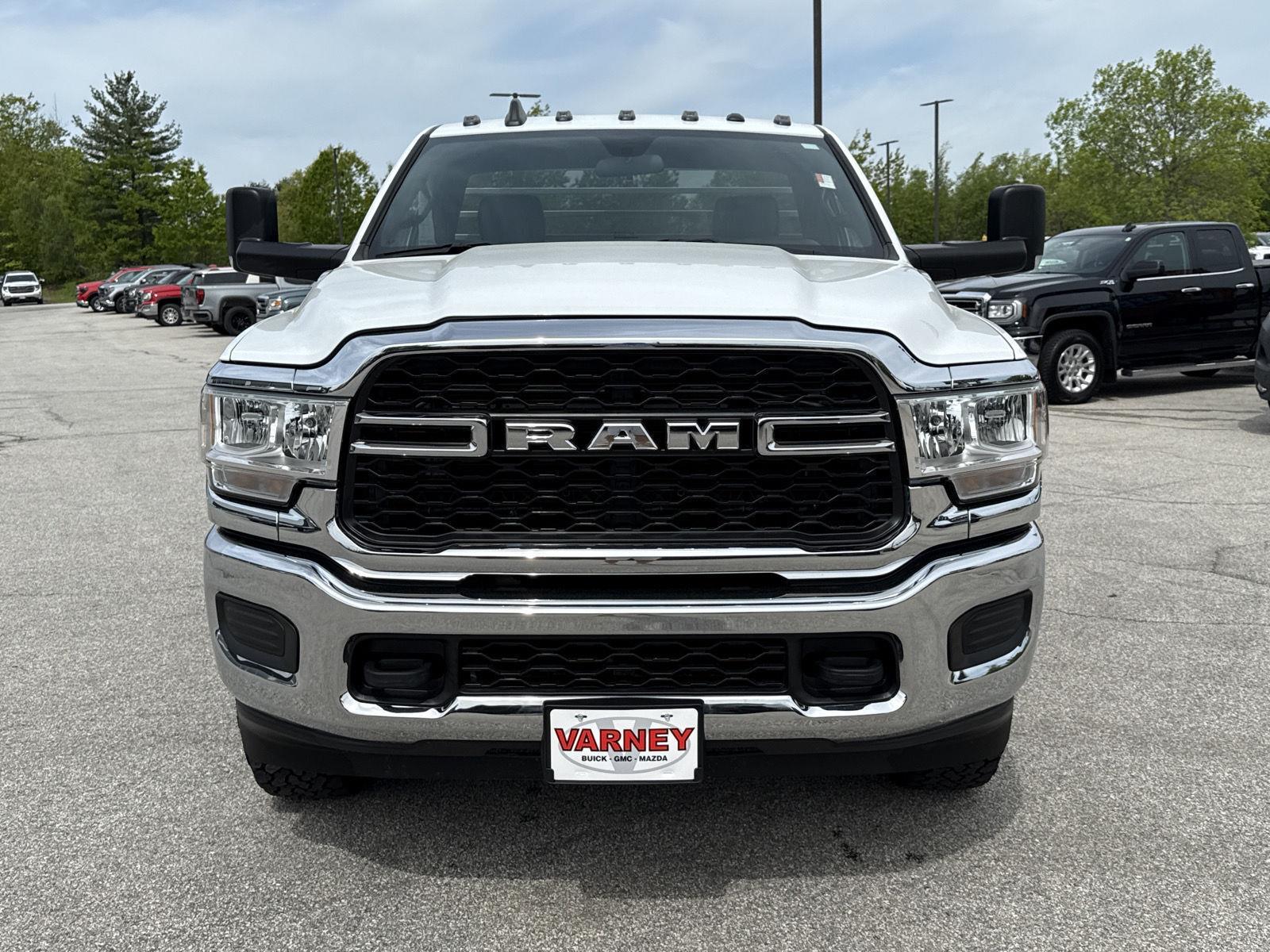 2022 Ram 2500 Tradesman photo 2