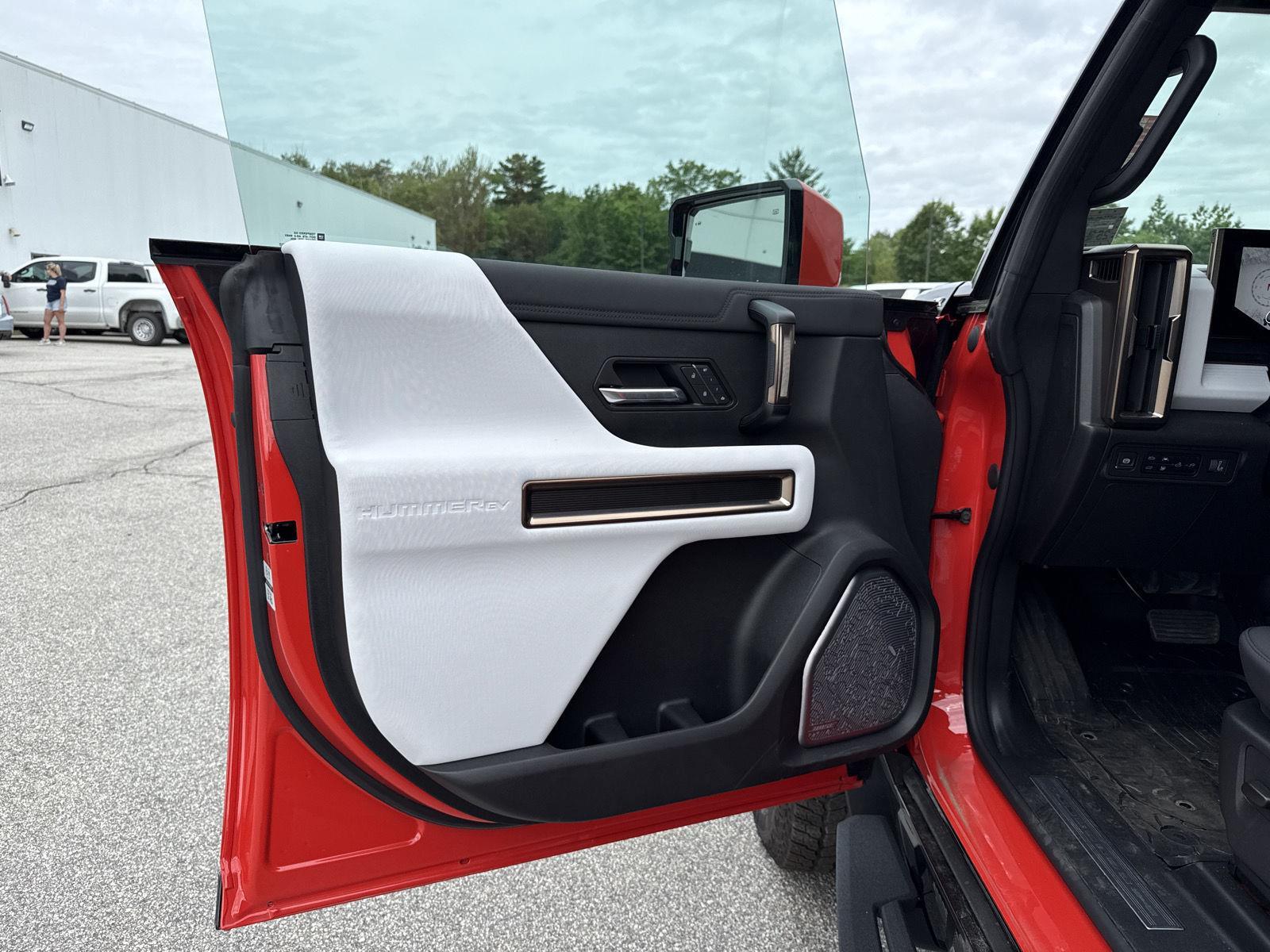 2025 GMC HUMMER EV 3X - Photo 17