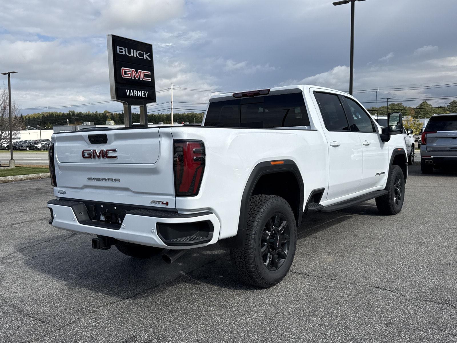 2026 GMC Sierra 2500HD AT4 - Photo 8