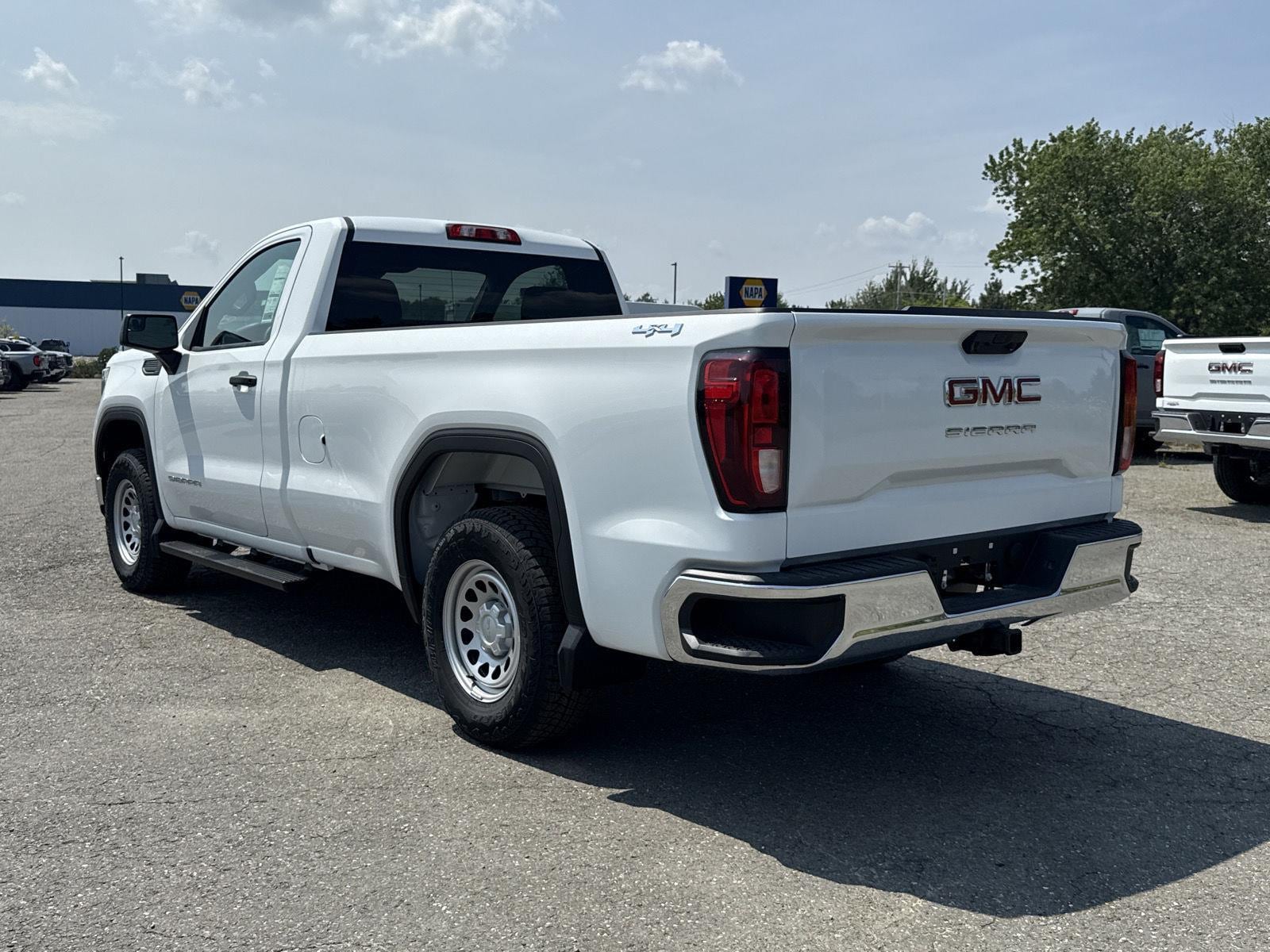 2025 GMC Sierra 1500 Pro - Photo 8