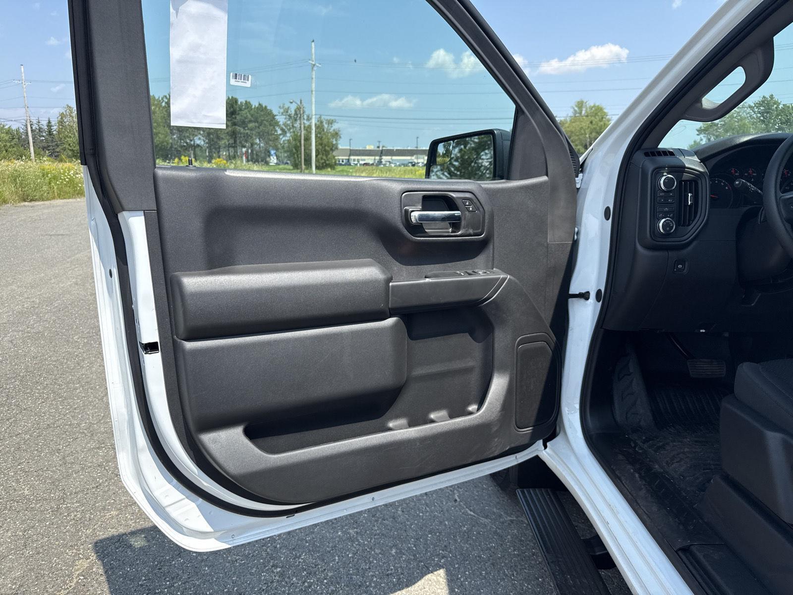 2025 GMC Sierra 1500 Pro - Photo 16