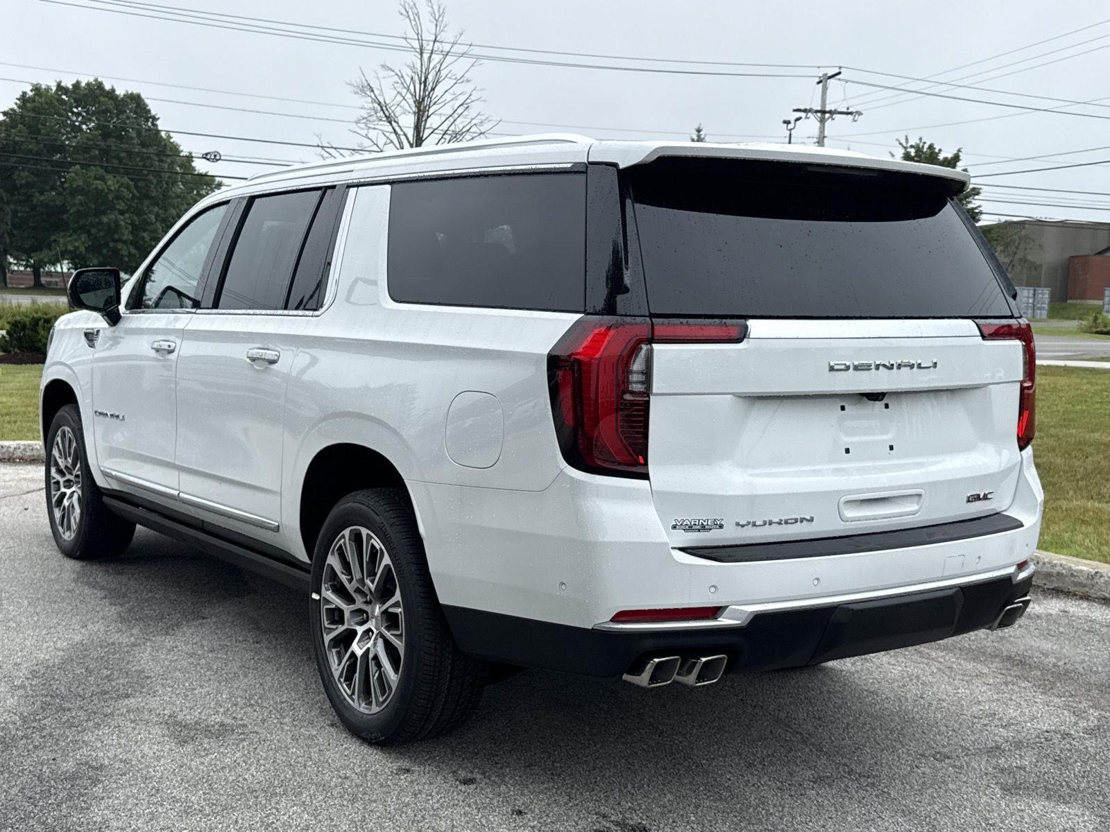 2026 GMC Yukon XL Denali - Photo 11