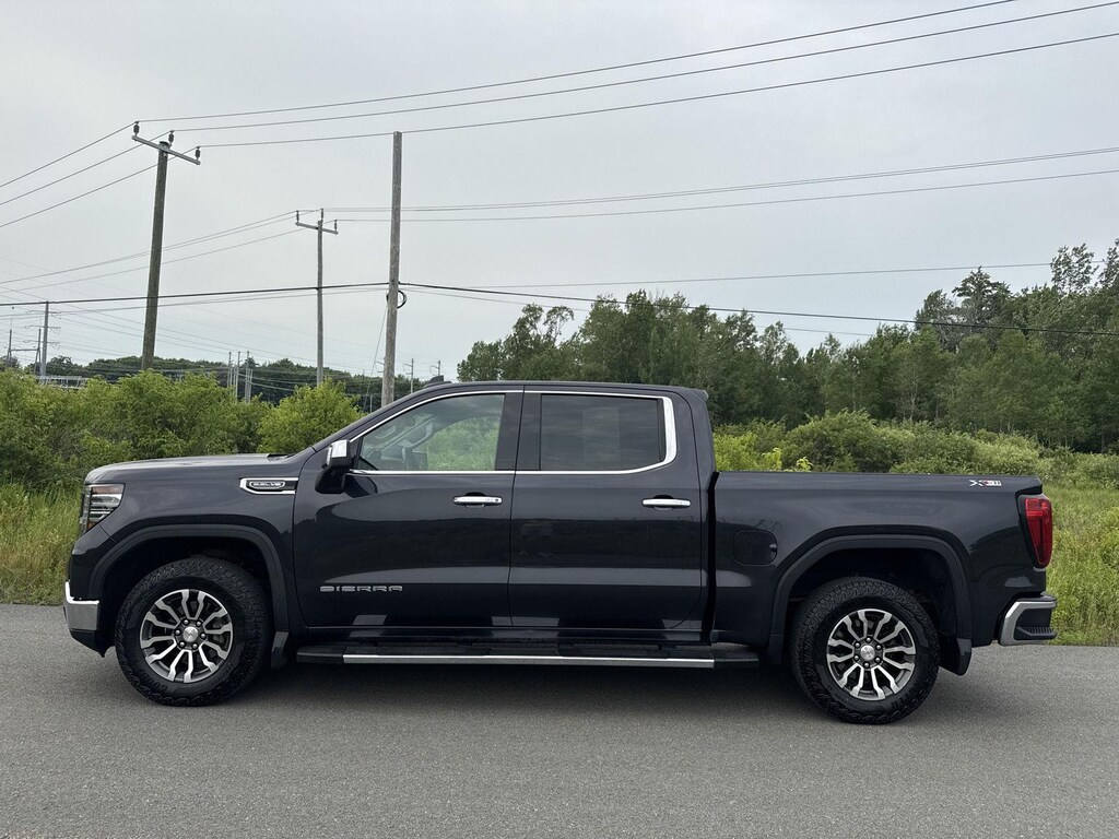Used 2022 GMC Sierra 1500 SLT Truck Crew Cab