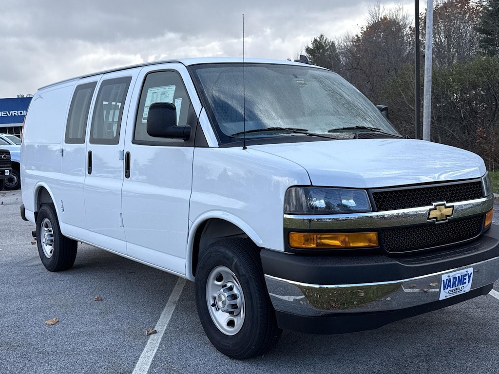 New 2025 Chevrolet Express Cargo 2500 WT Van Cargo Van