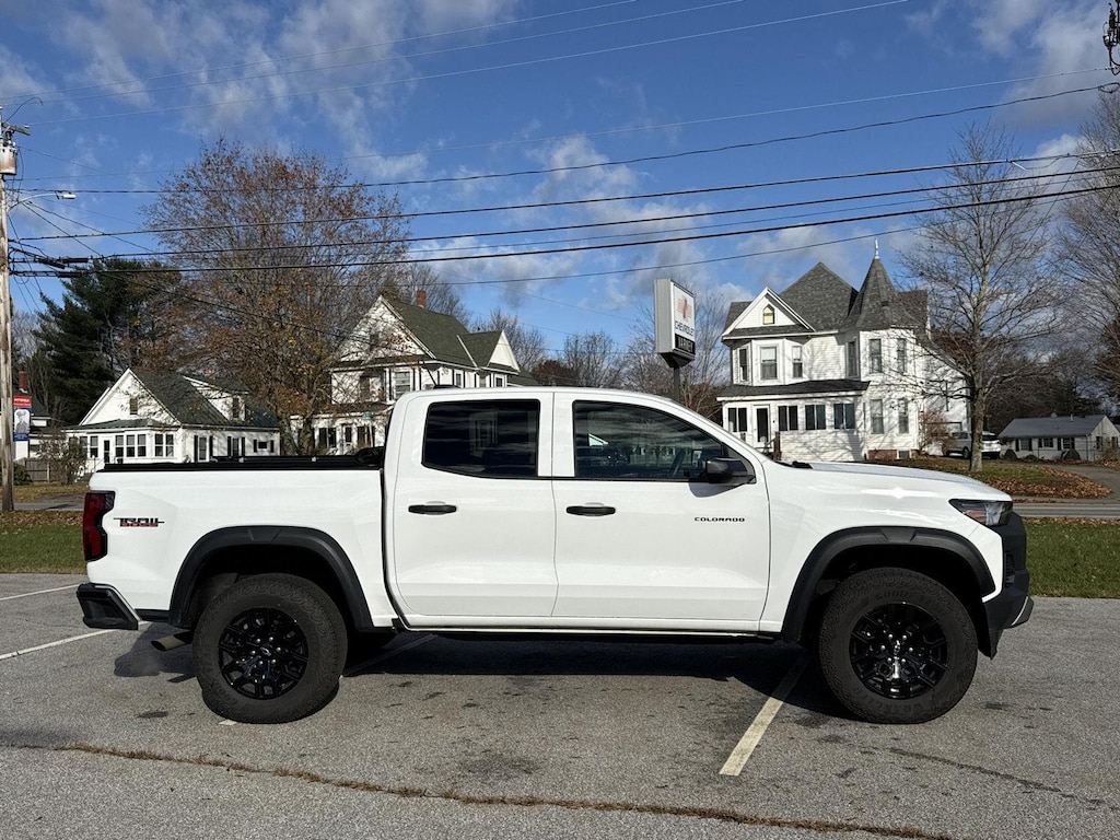 Used 2025 Chevrolet Colorado Trail Boss Truck Crew Cab