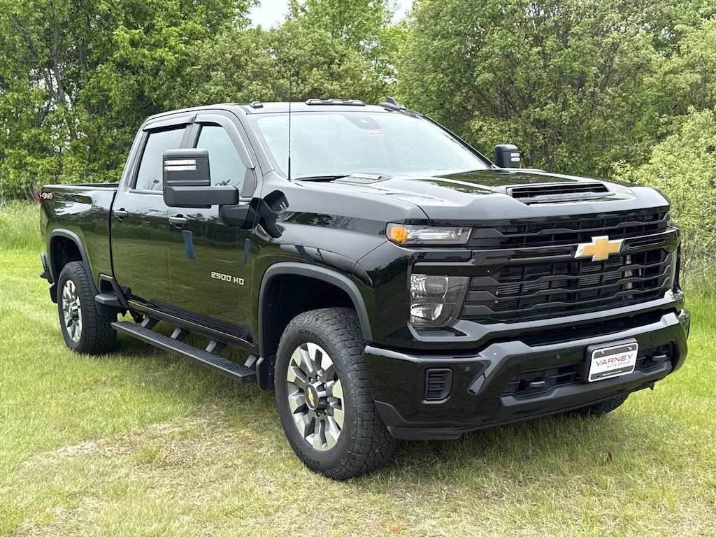 Used 2025 Chevrolet Silverado 2500 HD Custom Truck Crew Cab