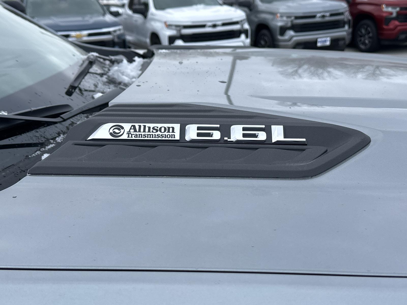 2025 Chevrolet Silverado 2500HD LT photo 4