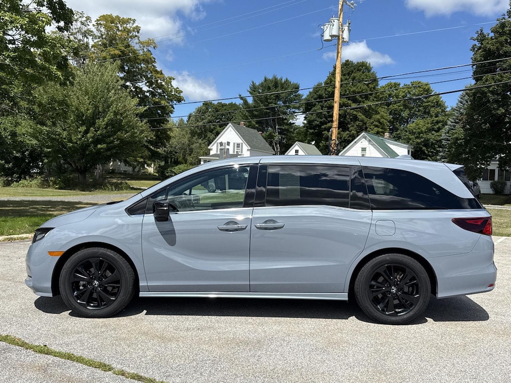 Used 2024 Honda Odyssey Sport Van