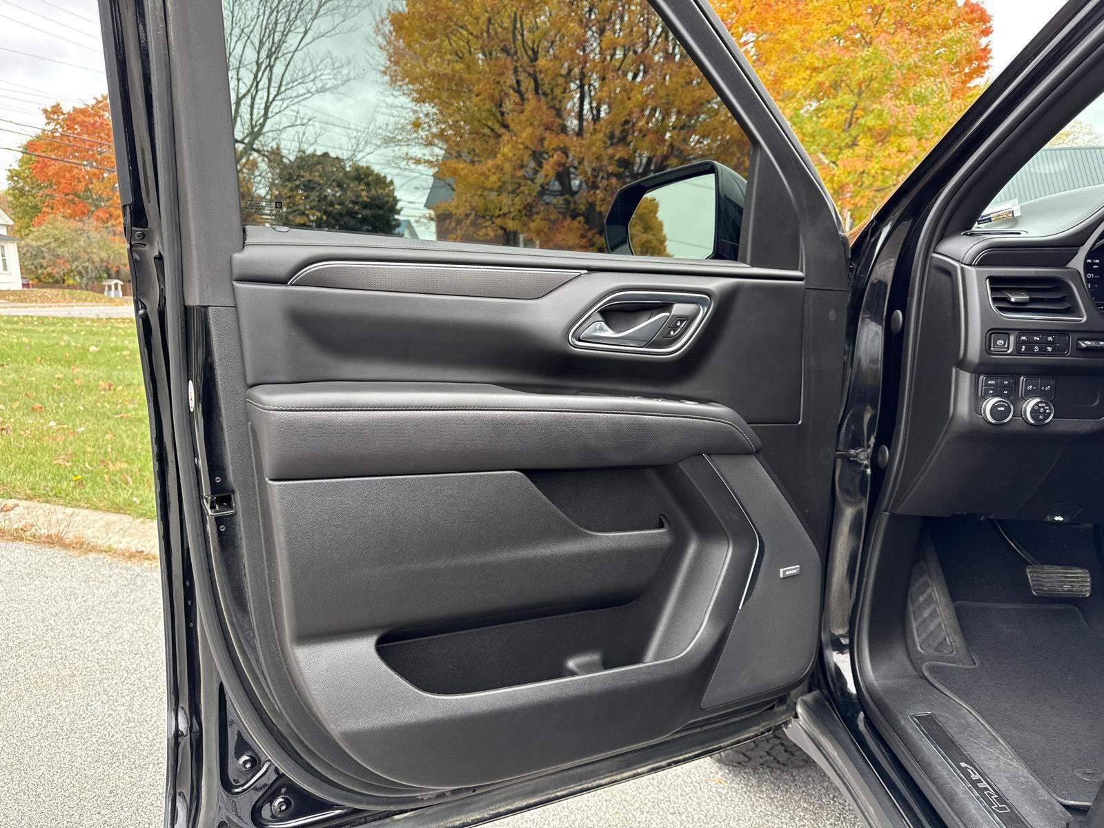 2023 GMC Yukon XL AT4 - Photo 10