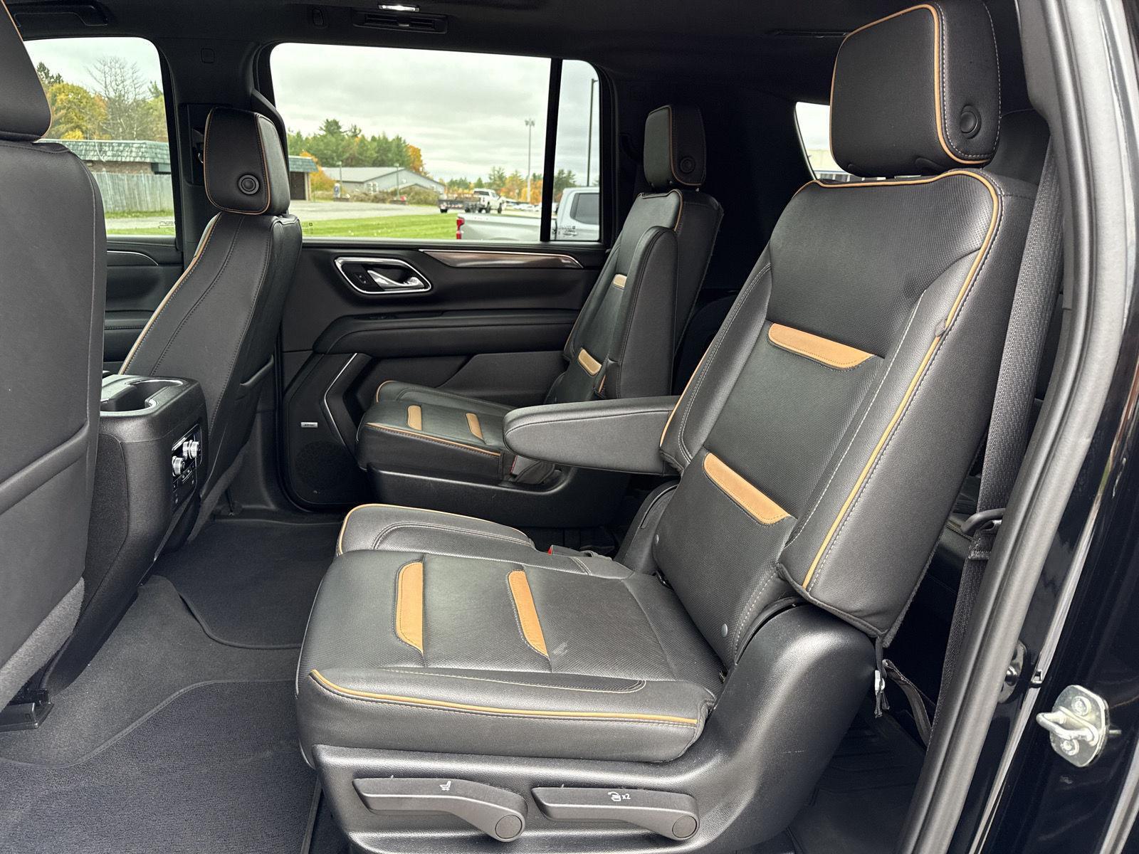 2023 GMC Yukon XL AT4 - Photo 12