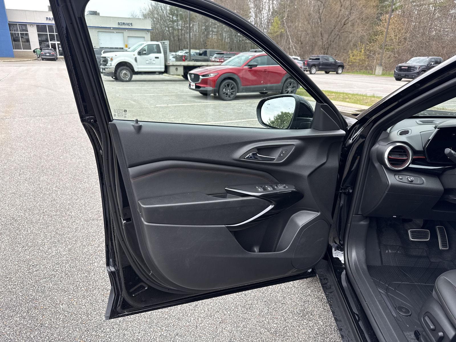 2026 Chevrolet Trax RS - Photo 10