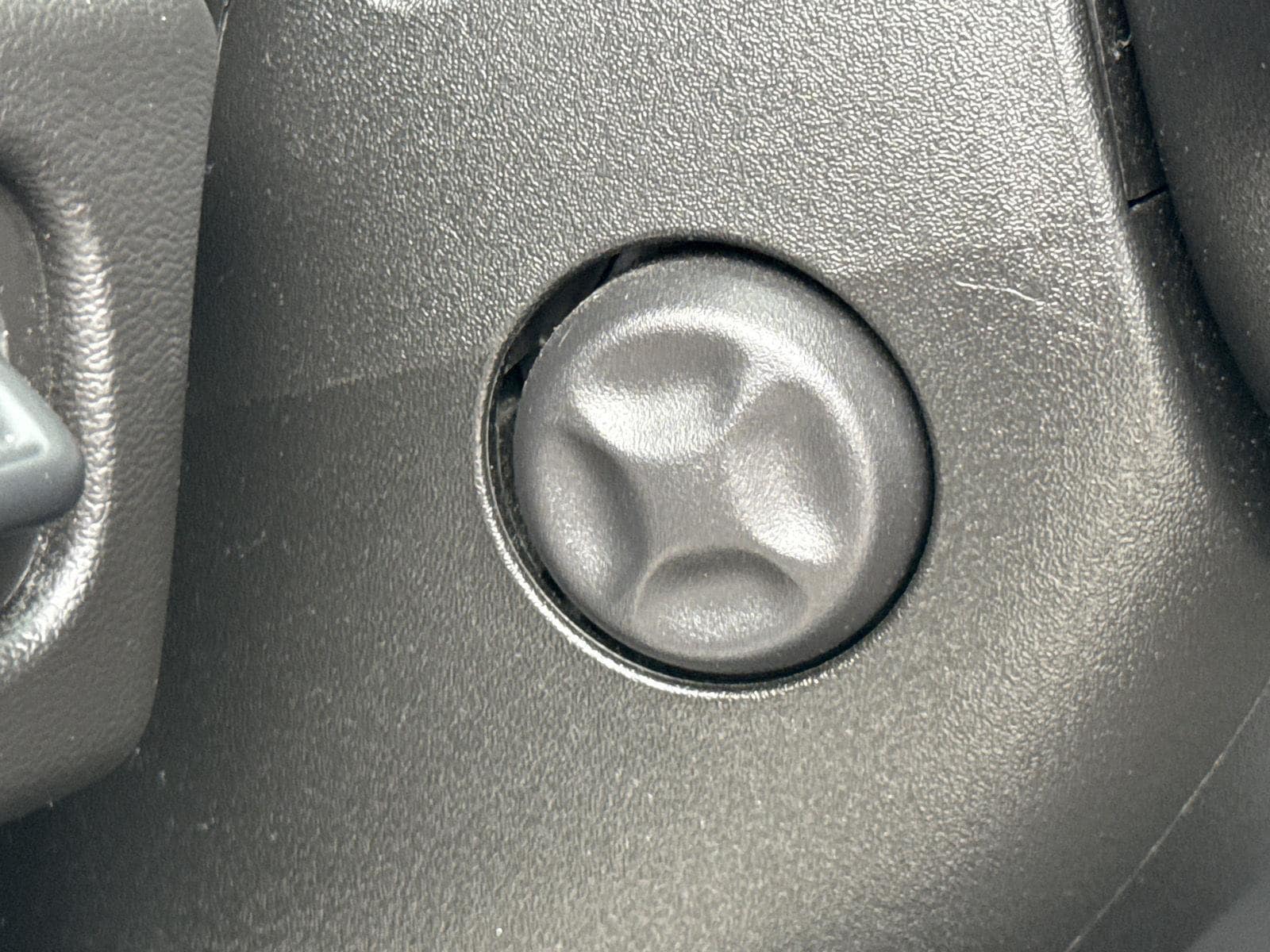 2023 GMC Yukon XL AT4 - Photo 18