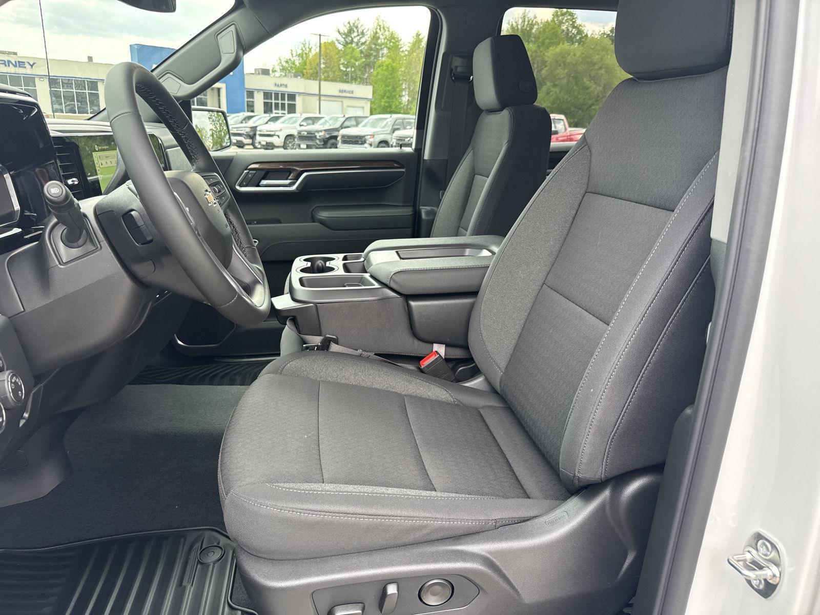 2026 Chevrolet Silverado 1500 LT - Photo 12