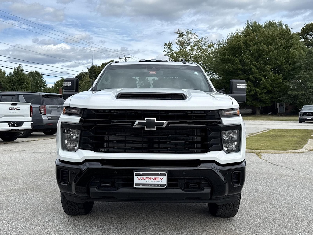 New 2026 Chevrolet Silverado 2500 HD Custom Truck Crew Cab