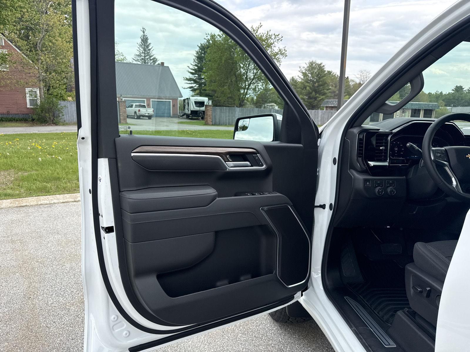 2026 Chevrolet Silverado 1500 LT - Photo 11