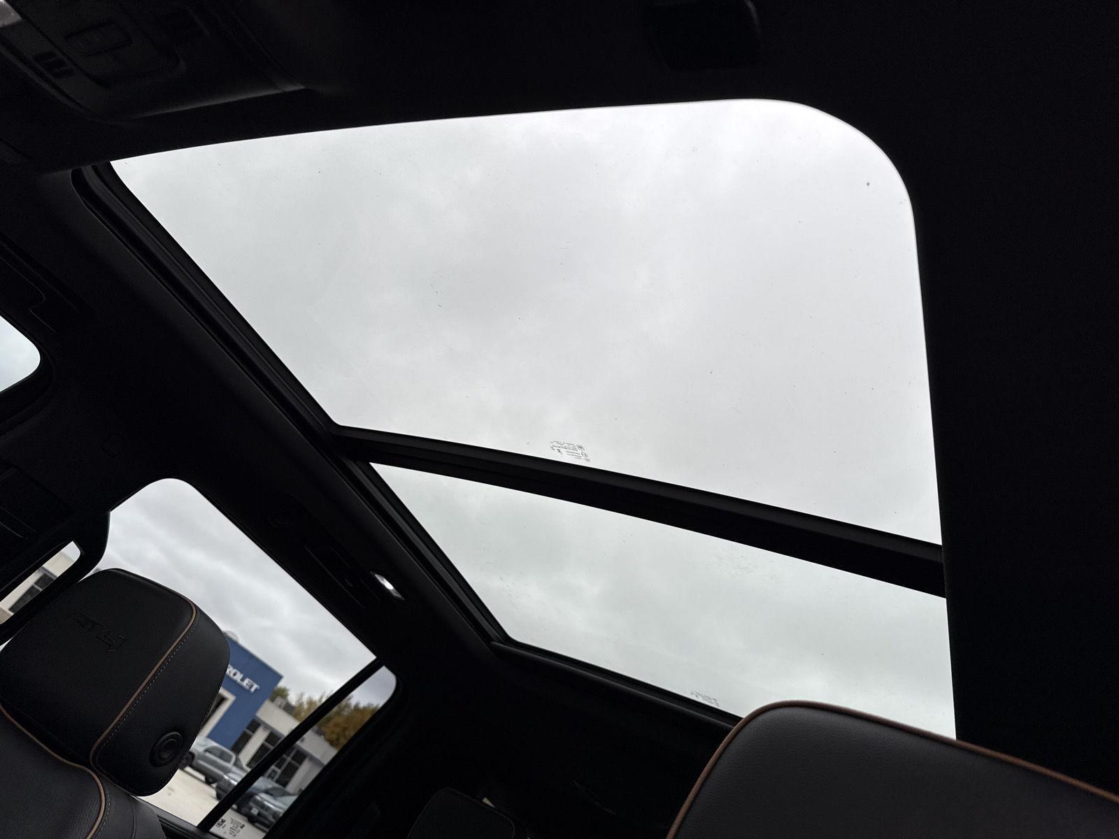 2023 GMC Yukon XL AT4 - Photo 26