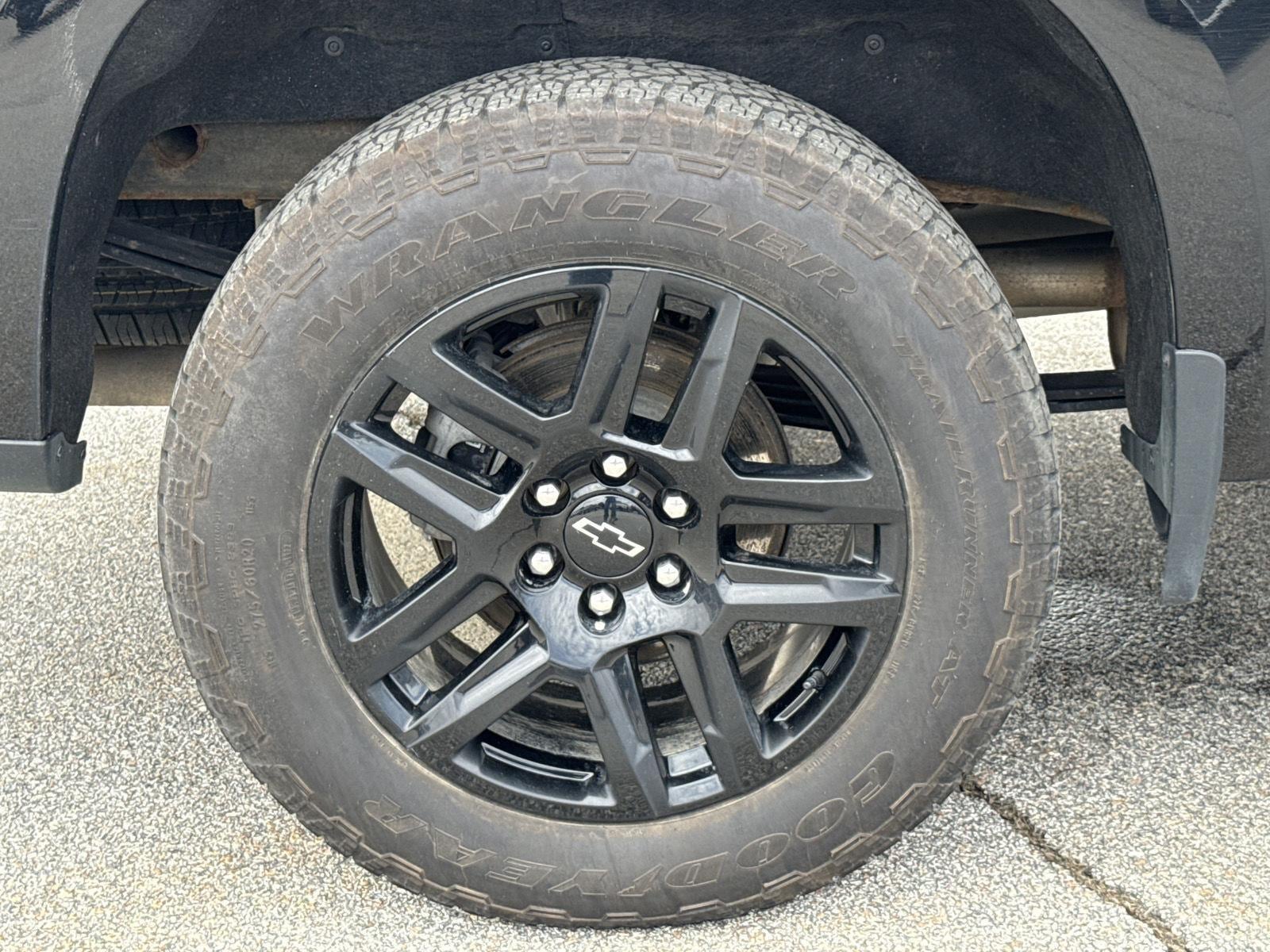 2023 Chevrolet Silverado 1500 RST - Photo 9