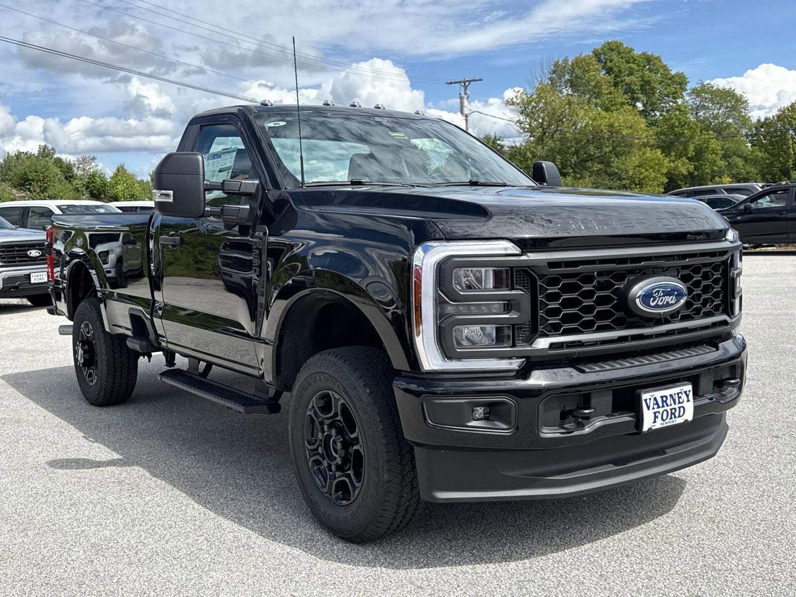 2025 Ford F-250 XL photo 3