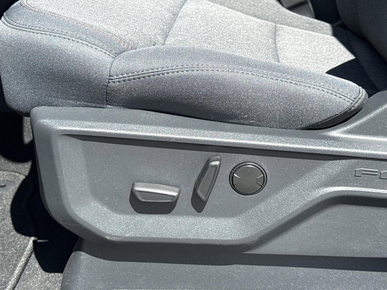 2025 Ford Expedition Active - Photo 14