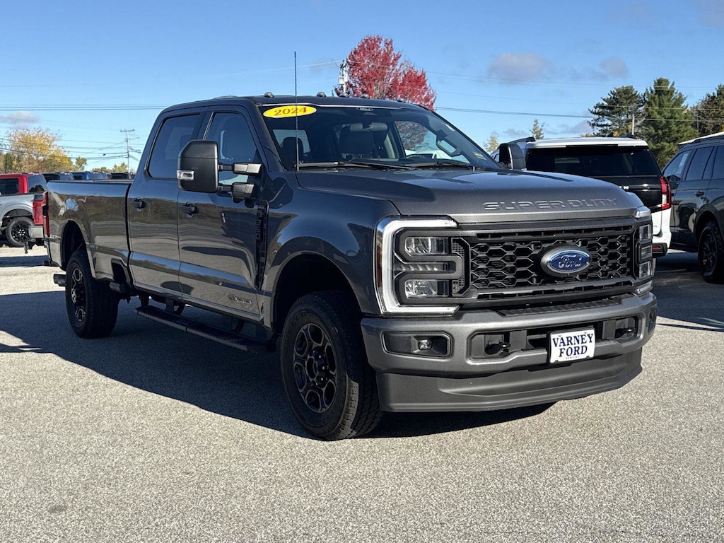 Used 2024 Ford Super Duty F-350 SRW XL Truck Crew Cab