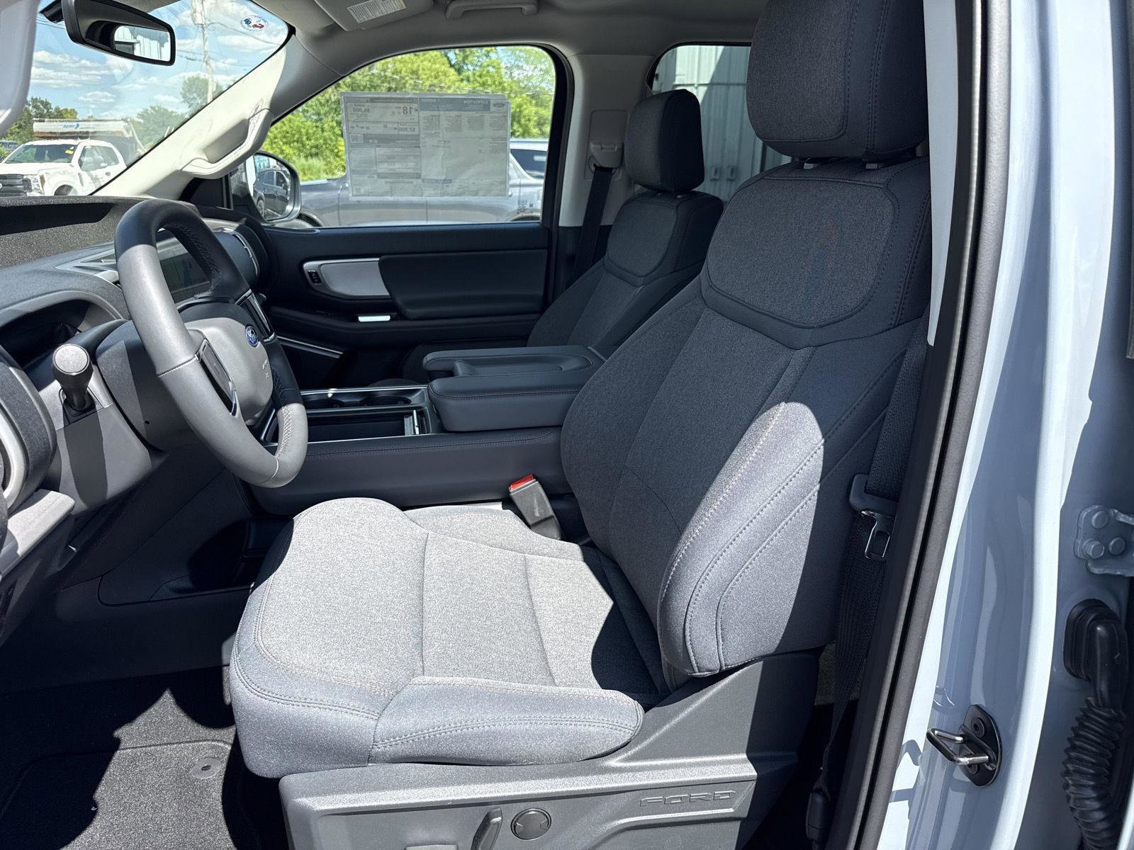 2025 Ford Expedition Active - Photo 11