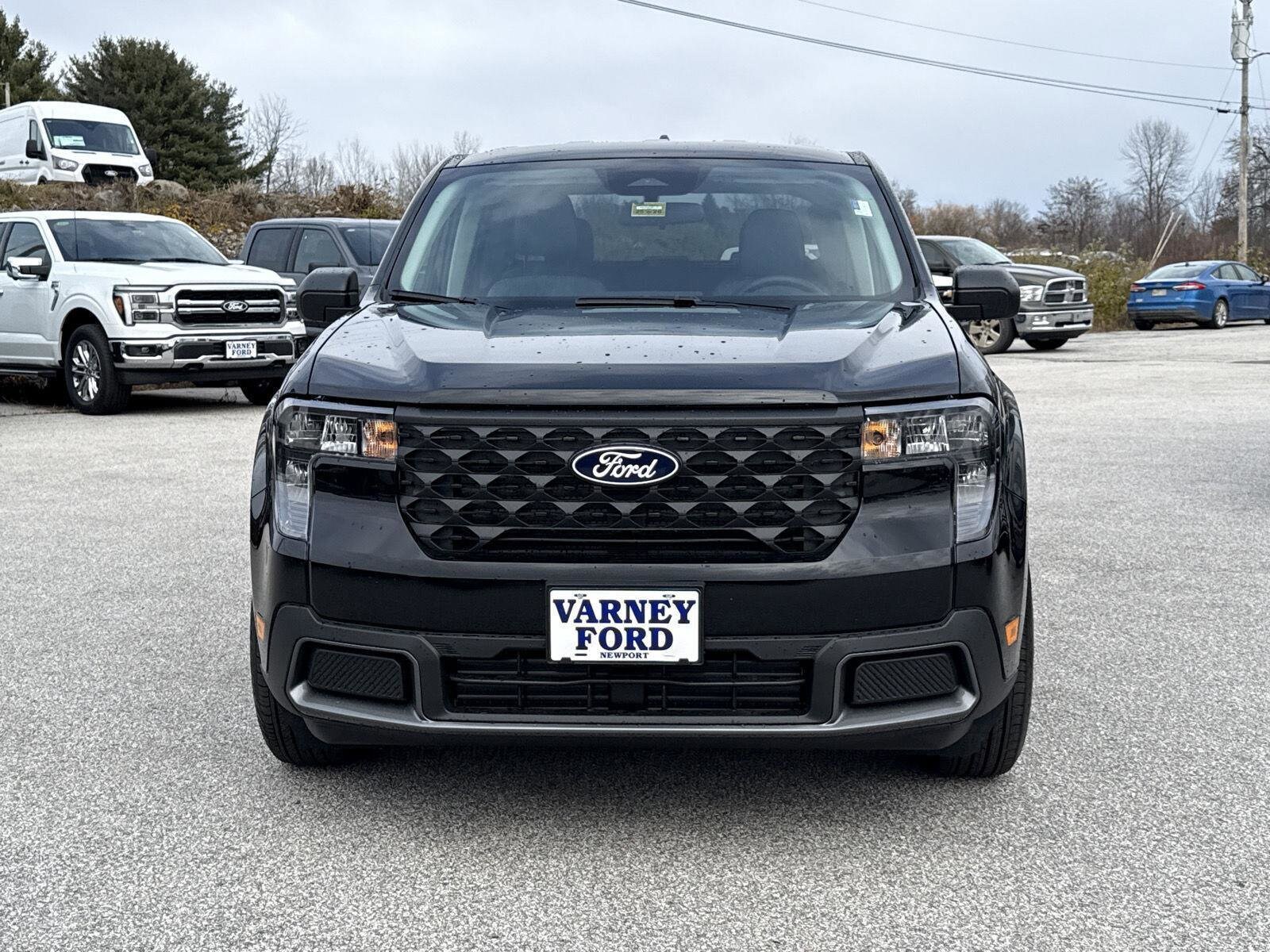 2025 Ford Maverick XLT photo 2