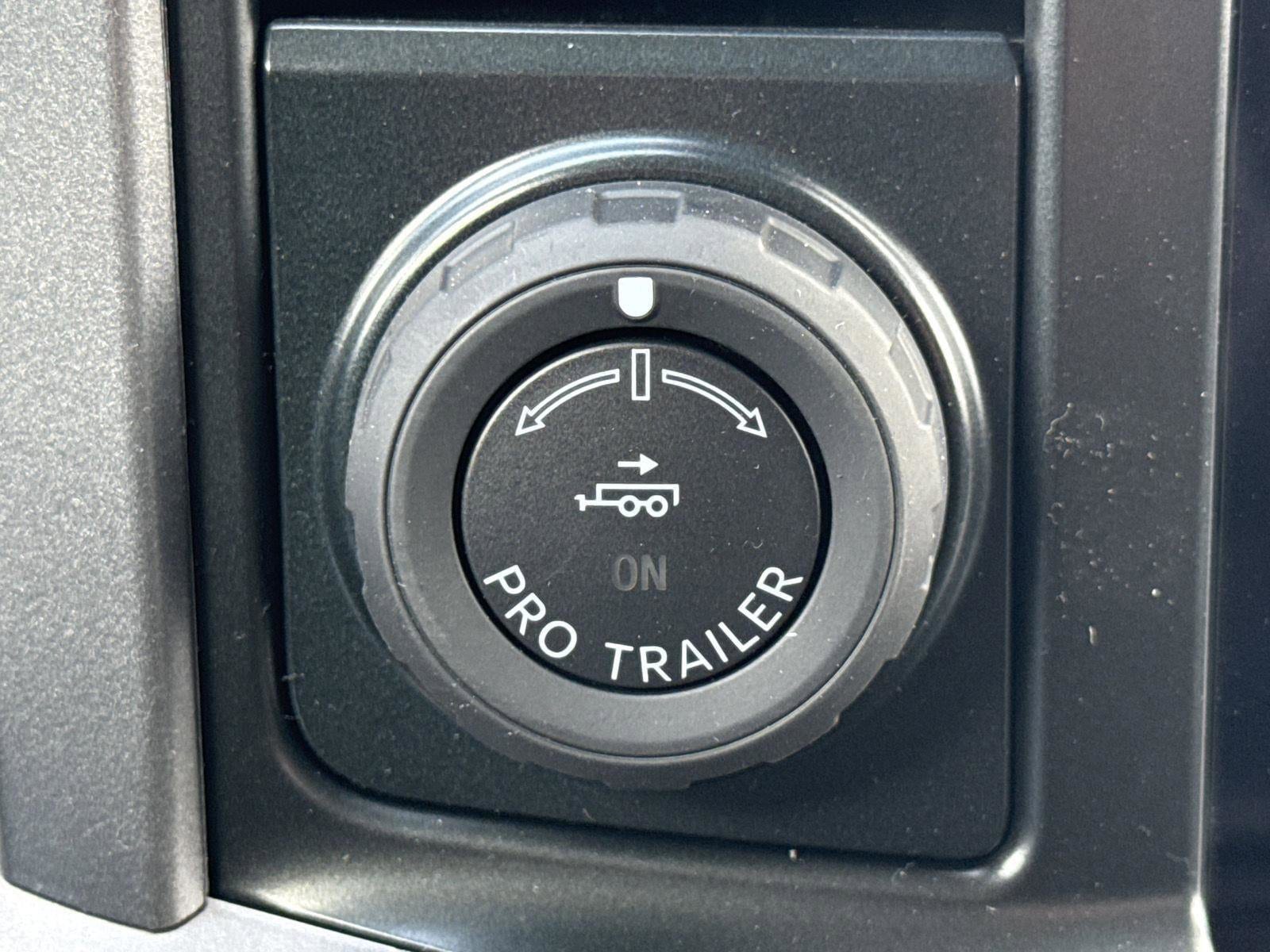 2025 Ford F-150 XLT - Photo 20