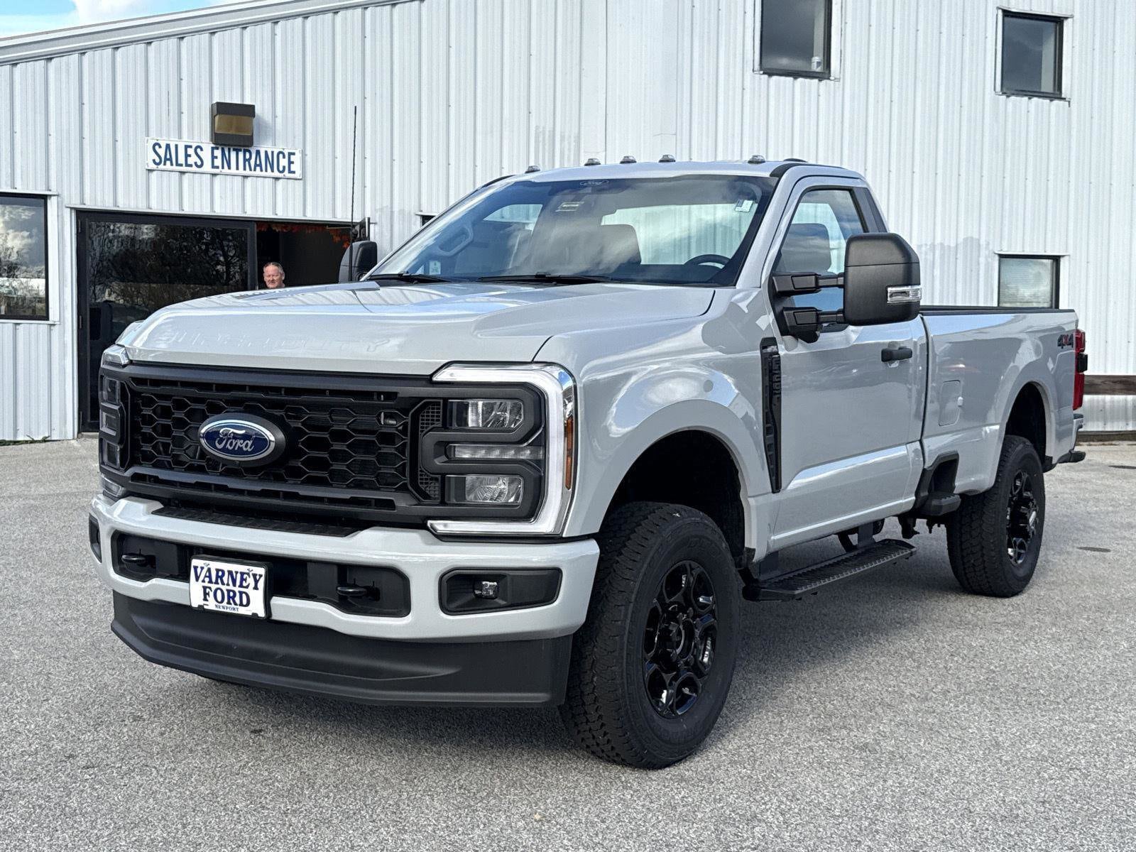 2025 Ford F-250 Super Duty XL's photo