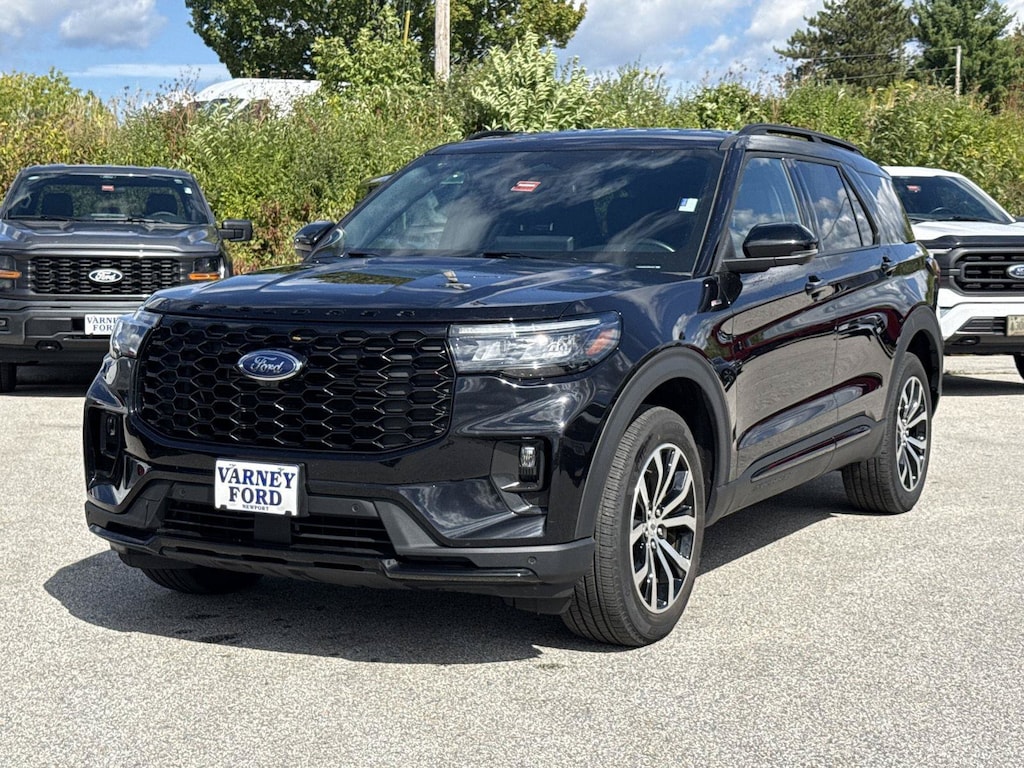 Used 2025 Ford Explorer ST-Line SUV