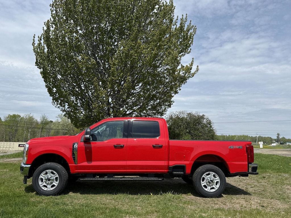 New 2026 Ford Super Duty F-250 SRW XLT Truck Crew Cab