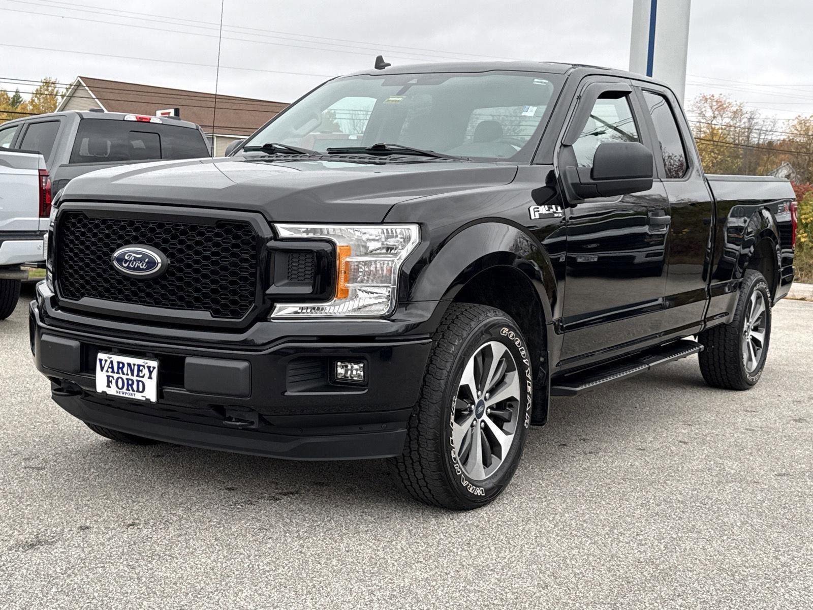 2020 Ford F-150 XL's photo
