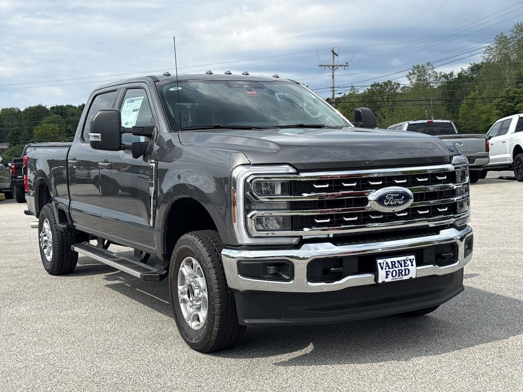 New 2026 Ford Super Duty F-350 SRW XLT Truck Crew Cab