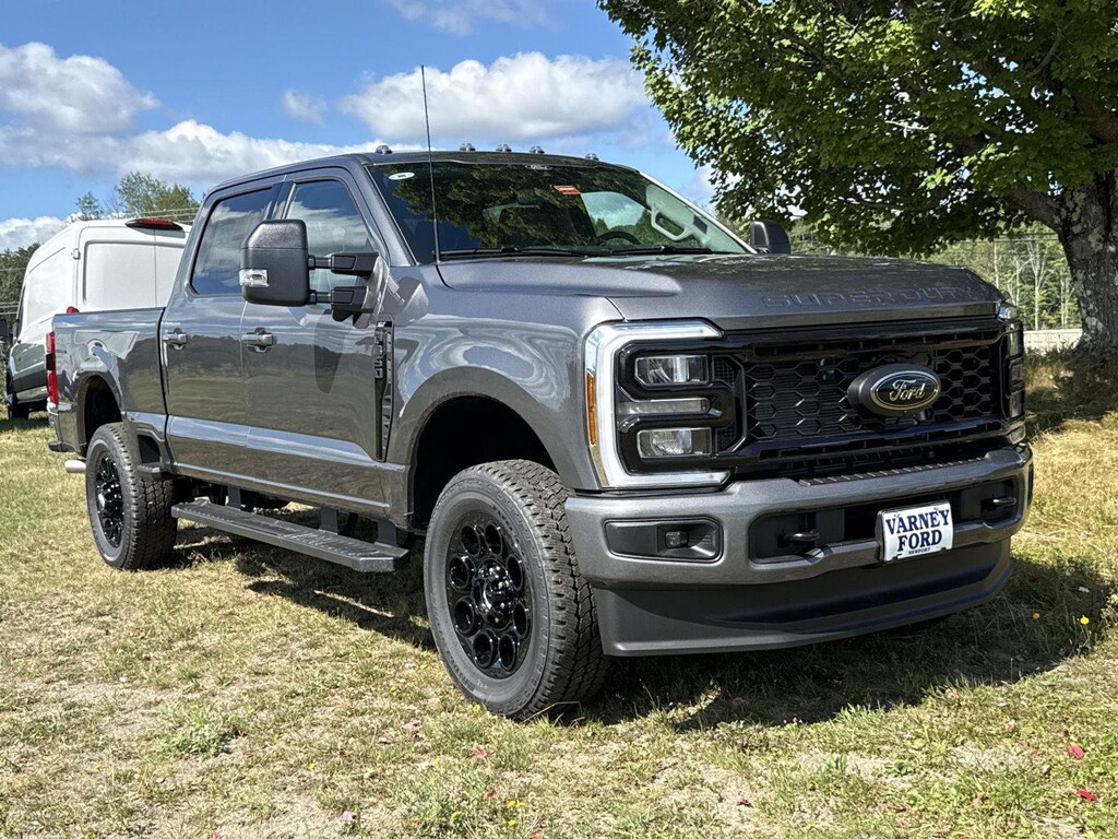 New 2026 Ford Super Duty F-350 SRW XLT Truck Crew Cab