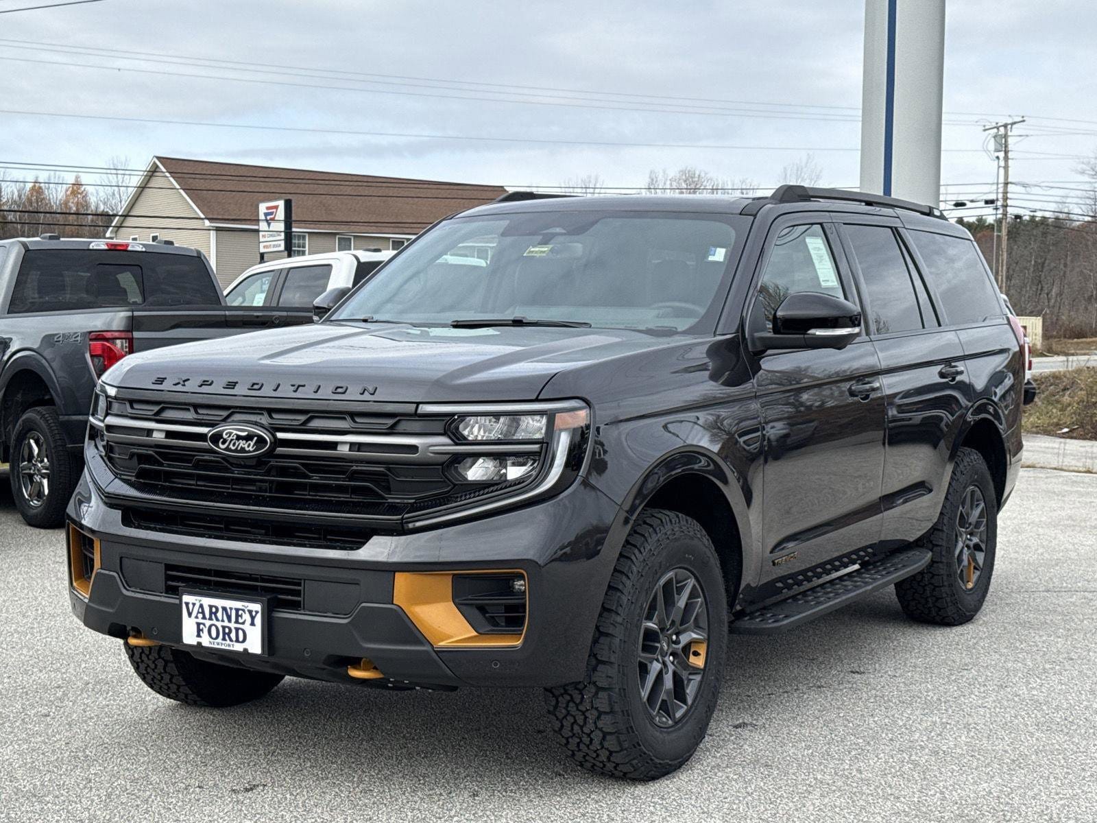 2025 Ford Expedition Tremor's photo