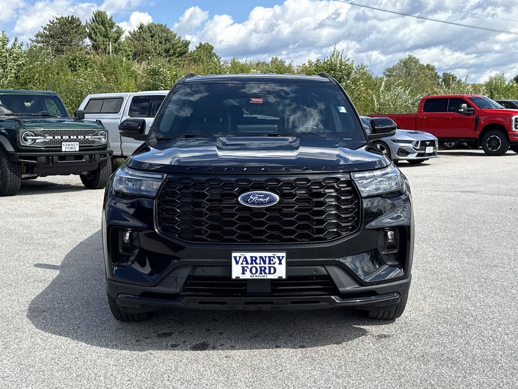 Used 2025 Ford Explorer ST-Line SUV