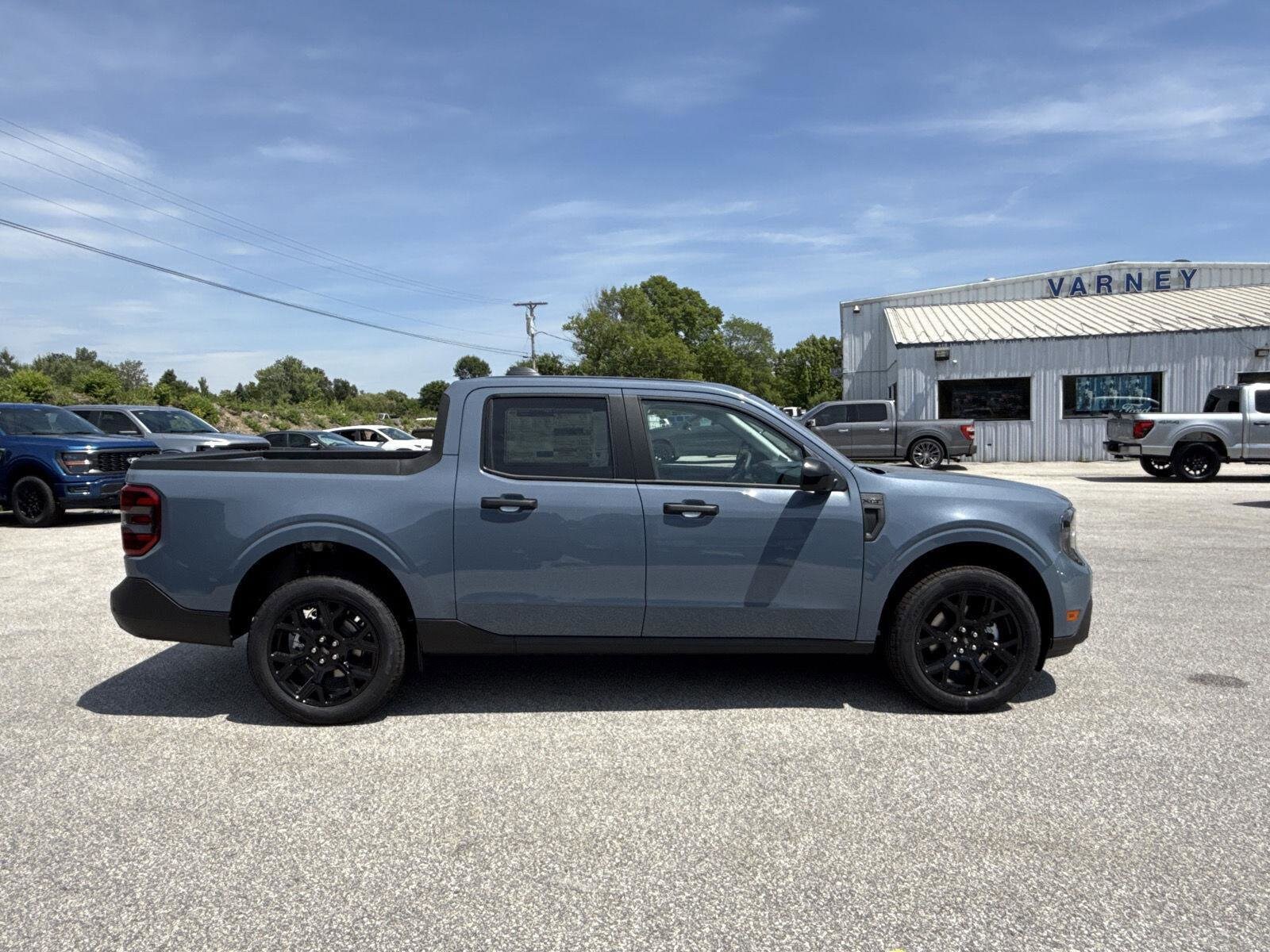 2025 Ford Maverick XLT photo 4