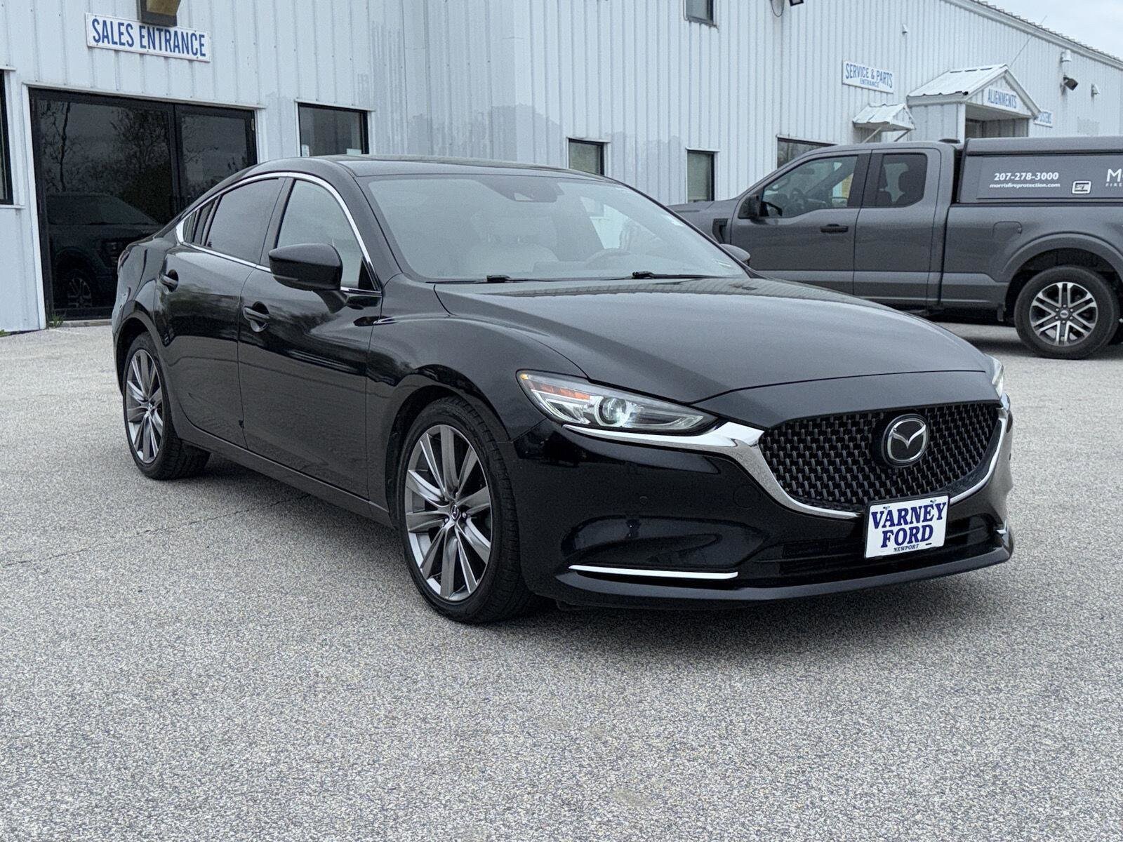 2018 Mazda Mazda6 Signature photo 2