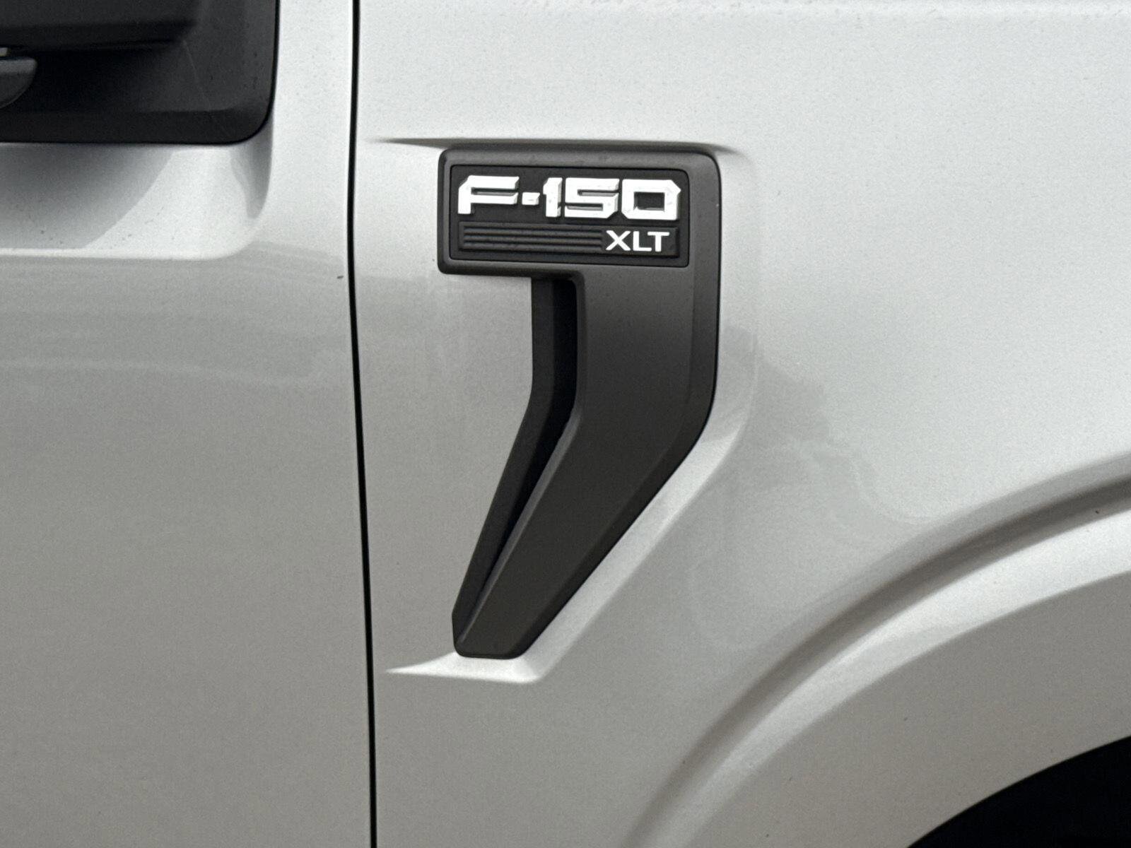 2022 Ford F-150 XLT photo 4