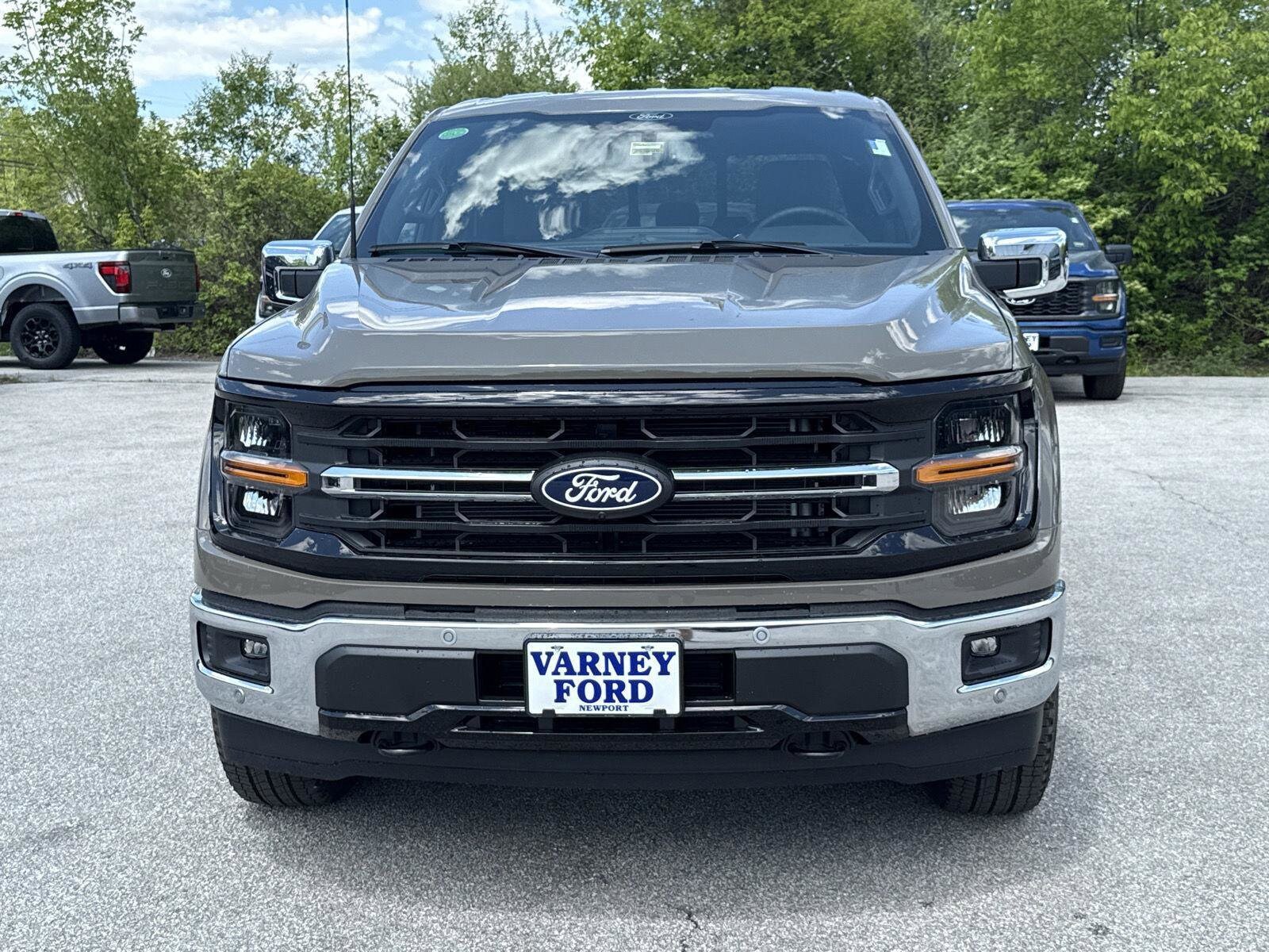 2025 Ford F-150 XLT photo 2