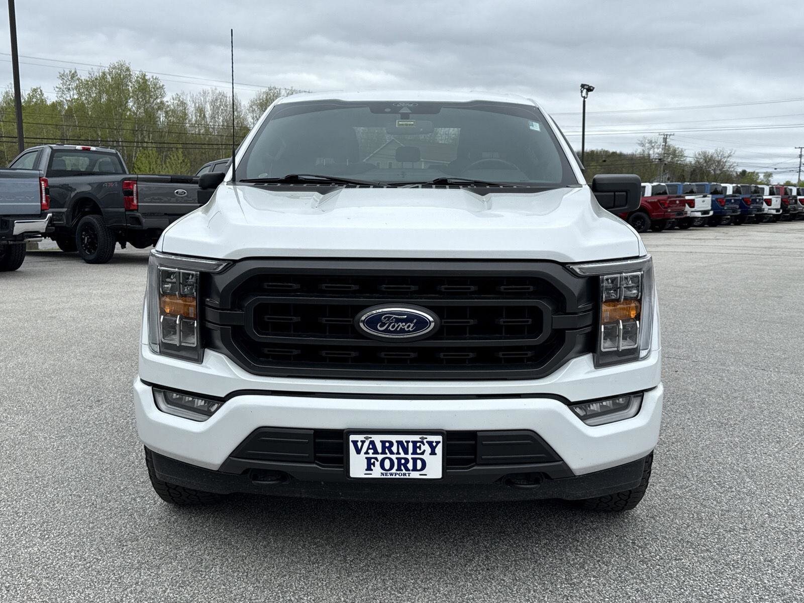 2021 Ford F-150 XLT photo 2