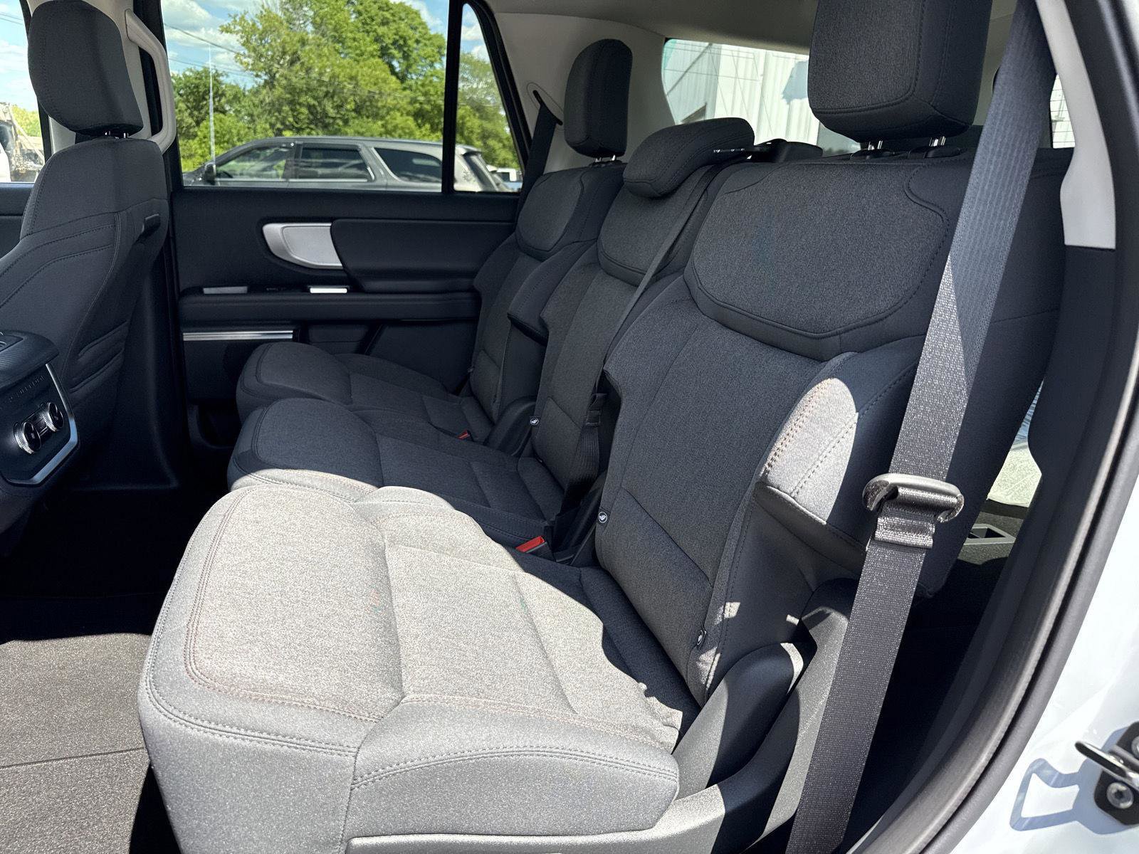 2025 Ford Expedition Active - Photo 12