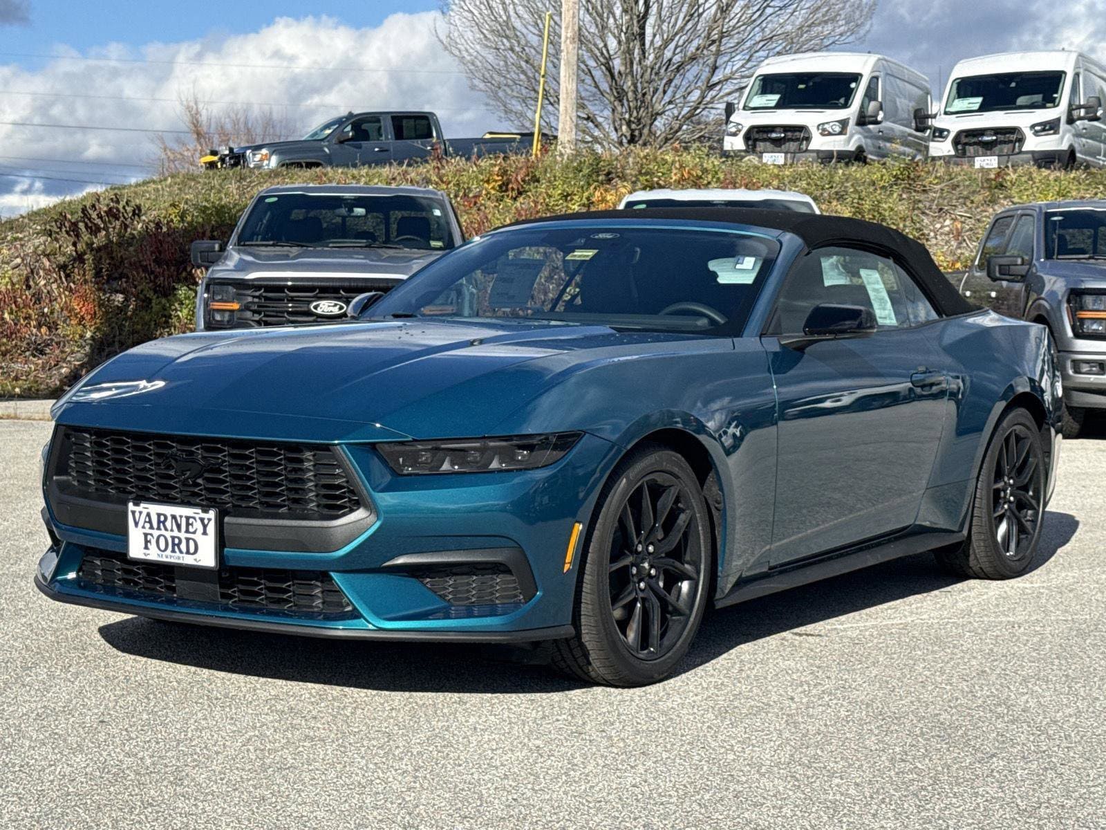 2026 Ford Mustang EcoBoost Premium's photo