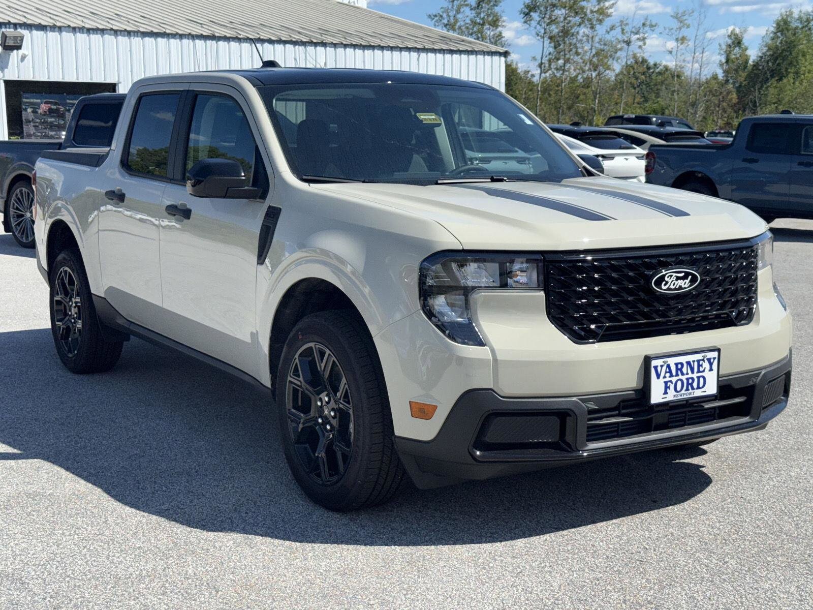 2025 Ford Maverick XLT photo 3