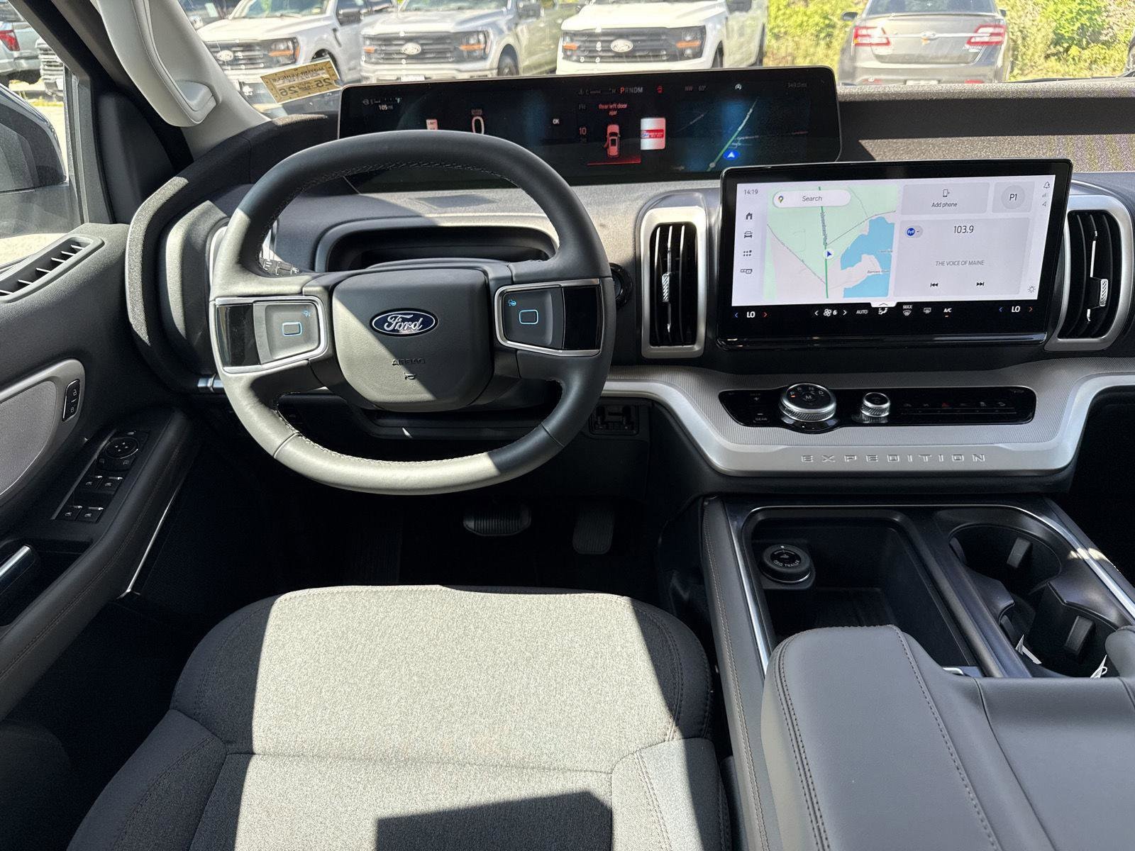 2025 Ford Expedition Active - Photo 13