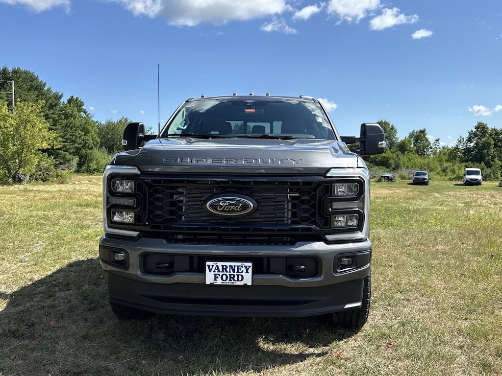 New 2026 Ford Super Duty F-350 SRW XLT Truck Crew Cab