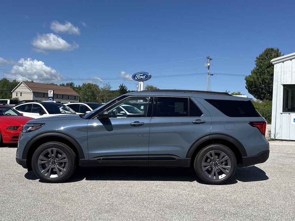 New 2026 Ford Explorer Active w/200A Pkg SUV