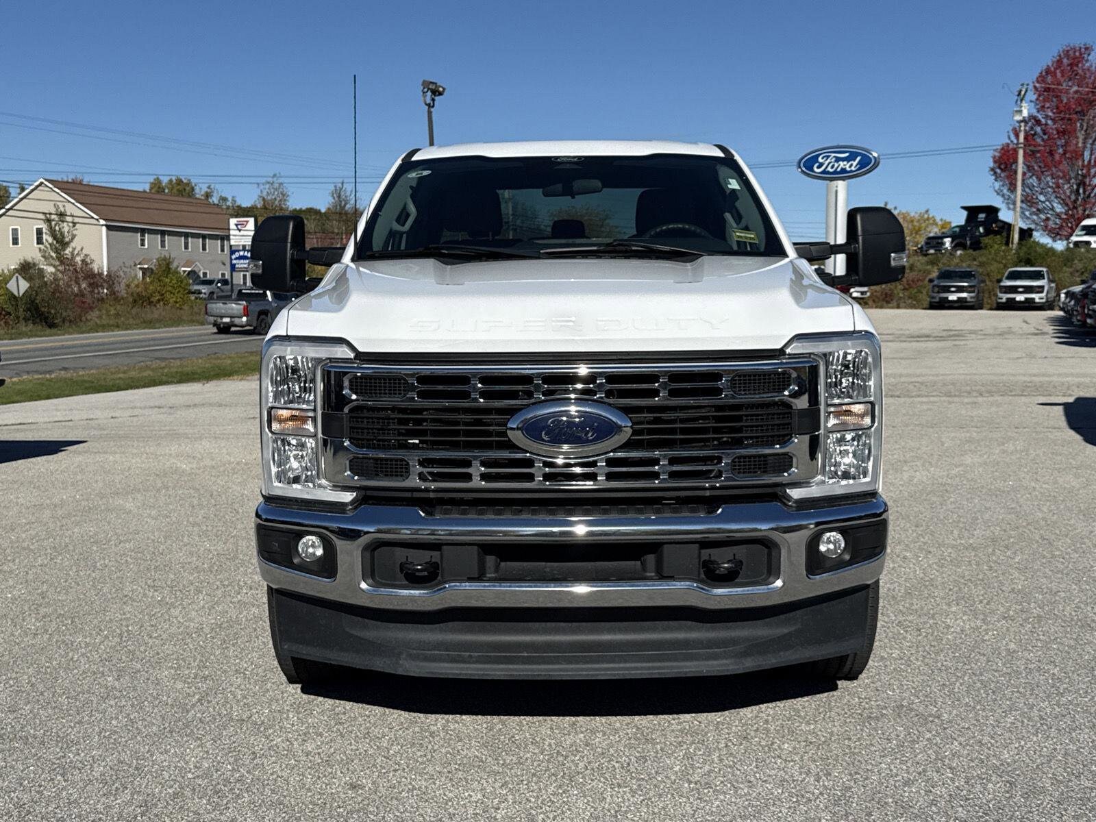 2024 Ford F-250 XLT photo 2