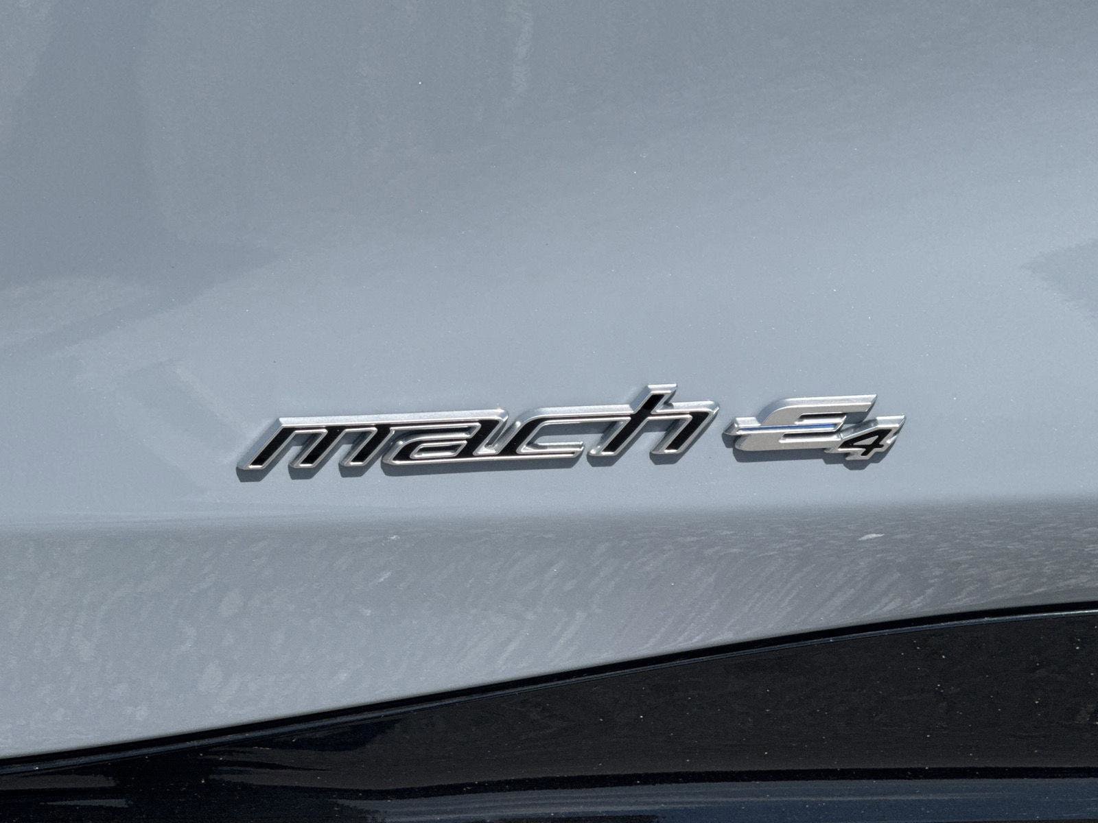 2025 Ford Mustang Mach-E Premium - Photo 10